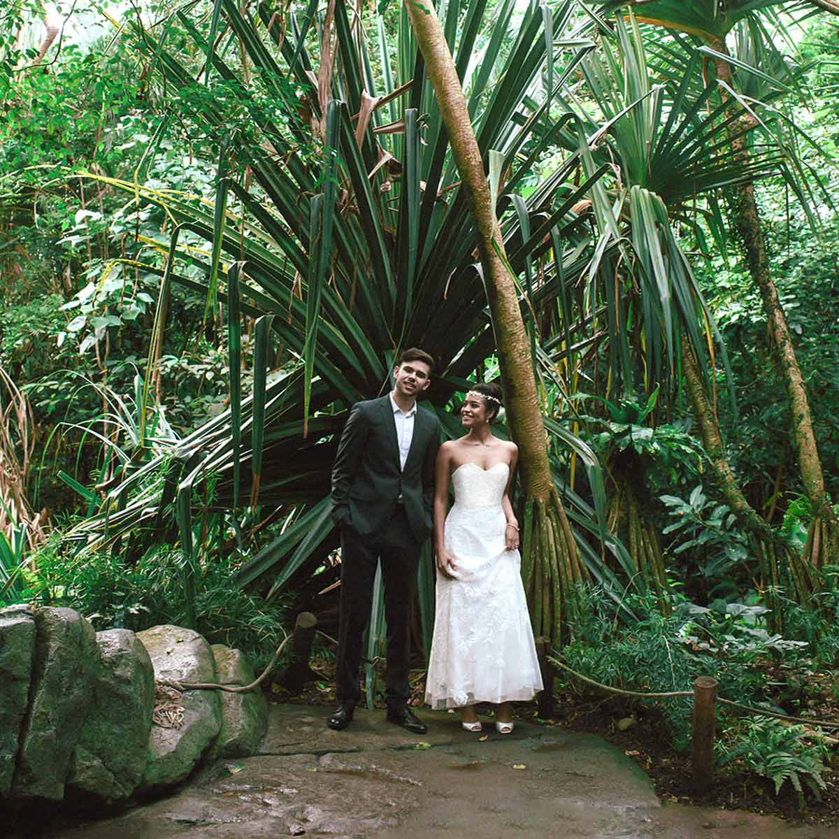 Spitzenbrautkleid perfekt auf dich zugeschnitten