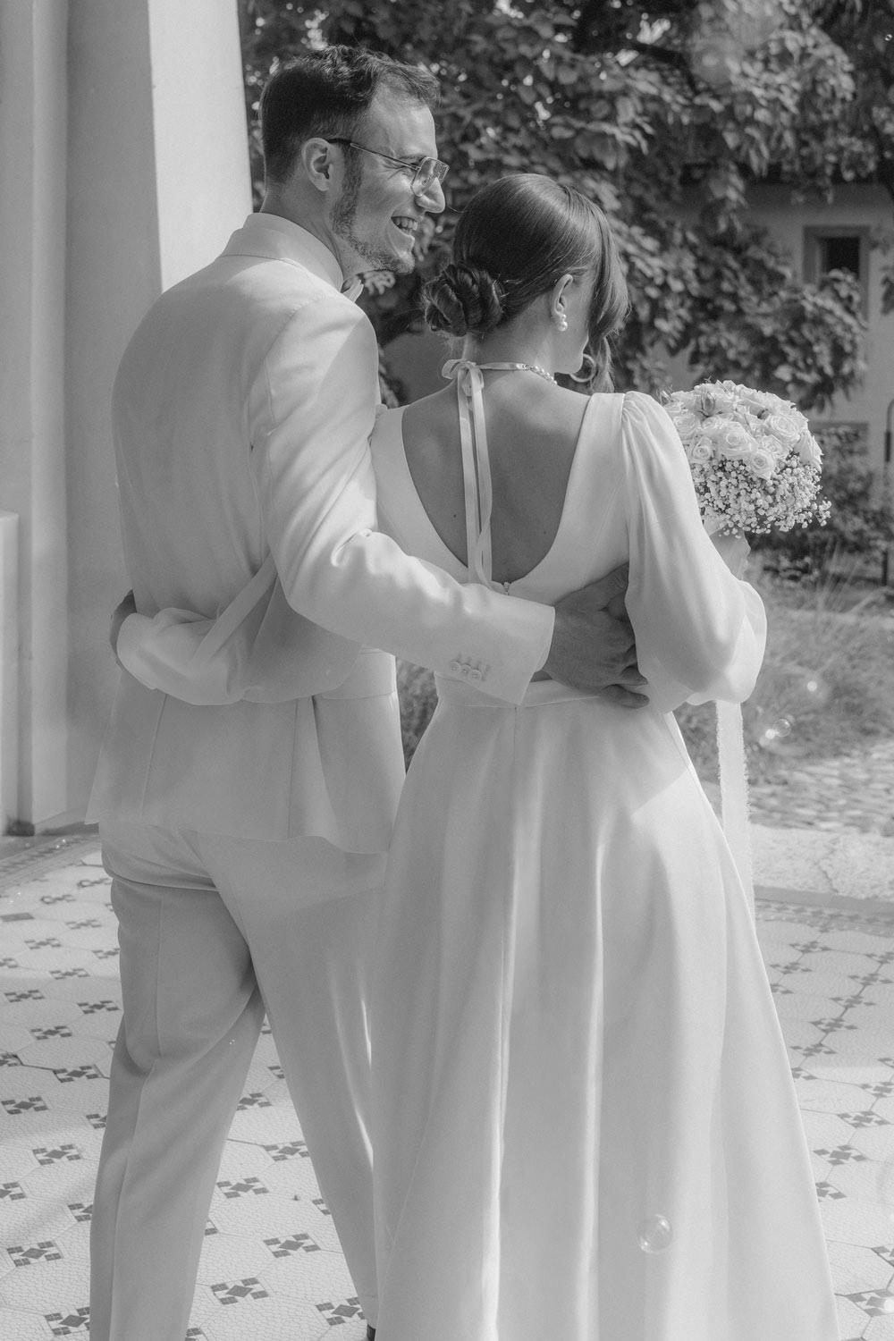 Satin Brautkleid aus seidenmattem Satin