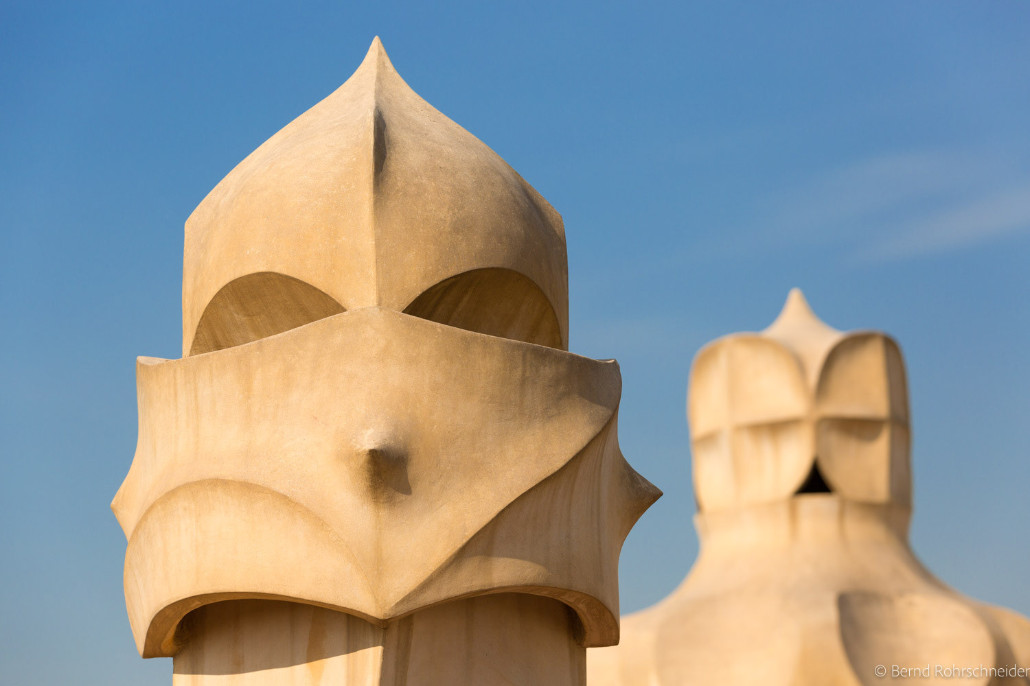 Skulpturen auf Dach des Casa Milà, Barcelona, Spanien