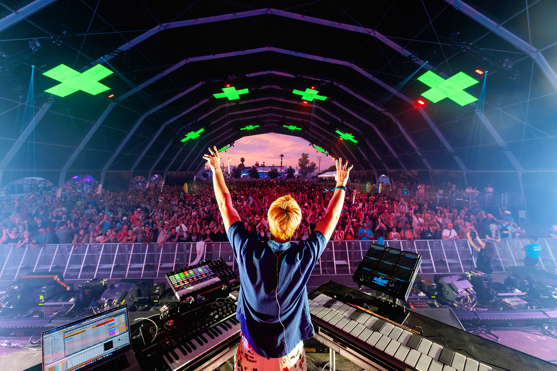 Mindchatter performing at Life Is Beautiful in Las Vegas