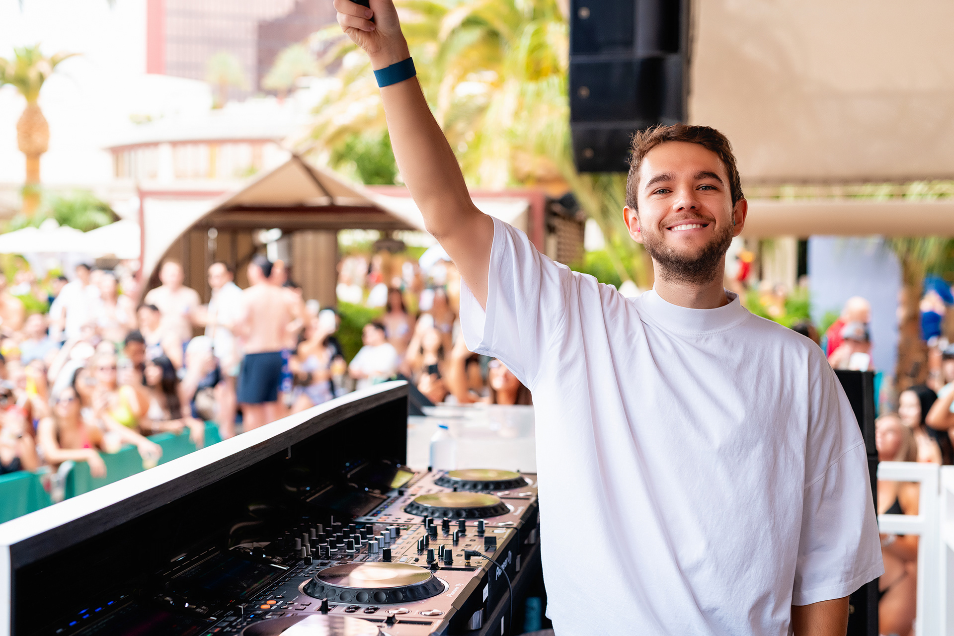 Zedd performing at Ayu Dayclub in Las Vegas