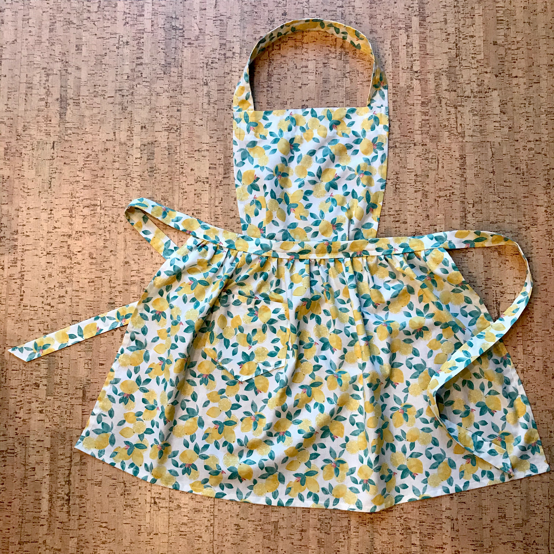 full apron - hand- & machine-sewing