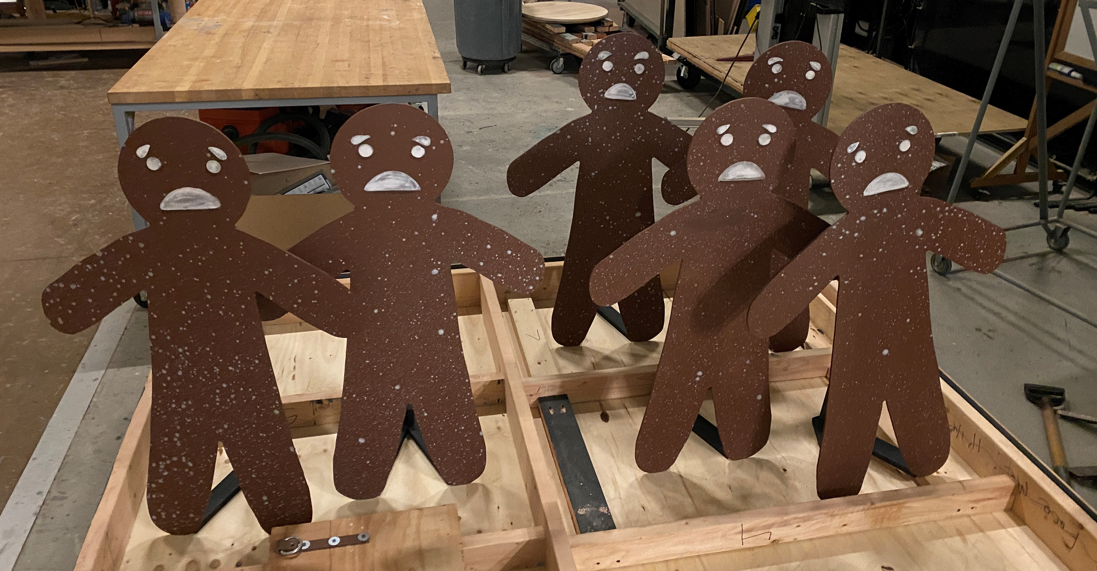 Hansel & Gretel - gingerbread standees