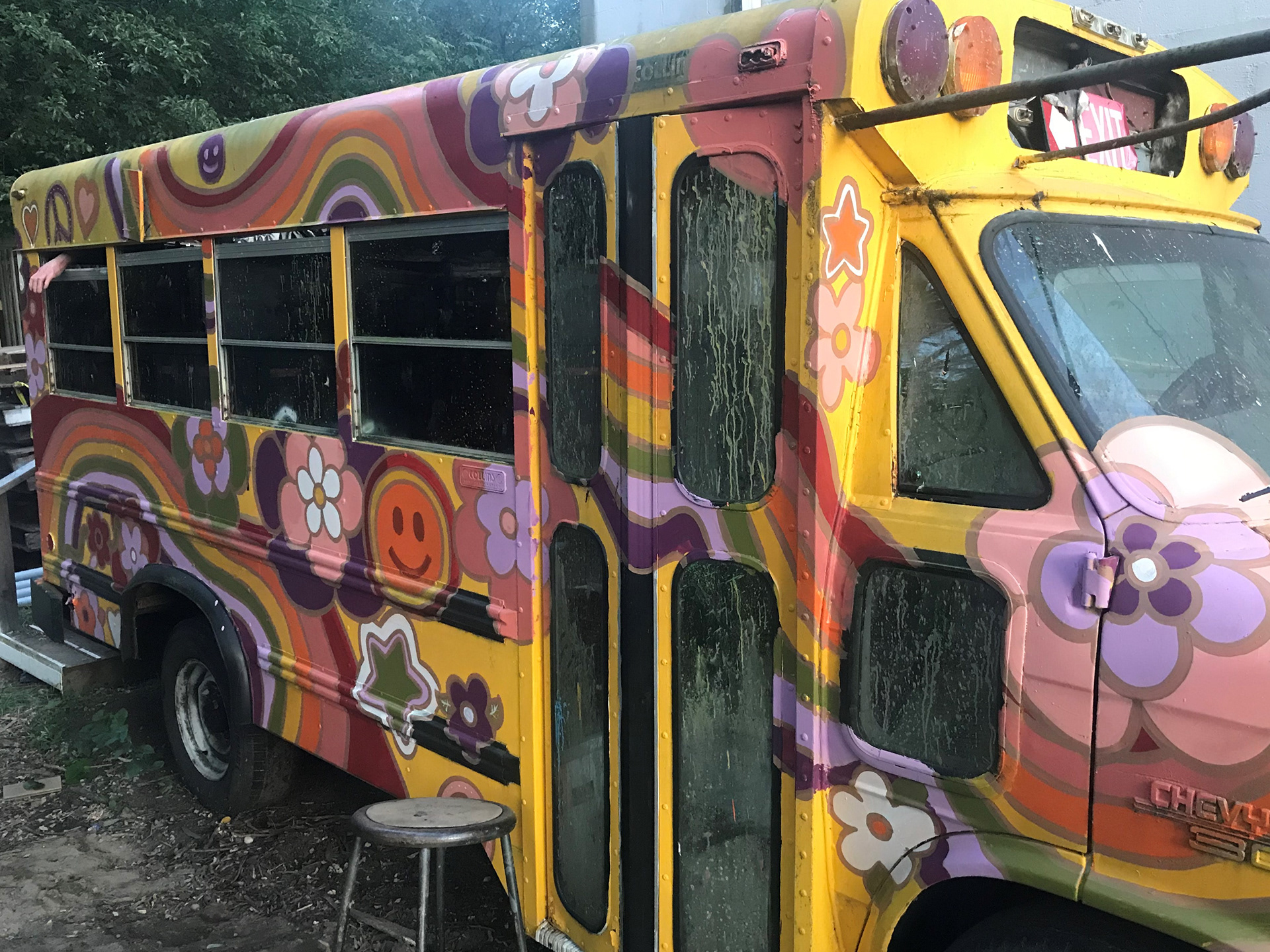 Gateway's Haunted Playhouse - hippie bus, freehand (team project)