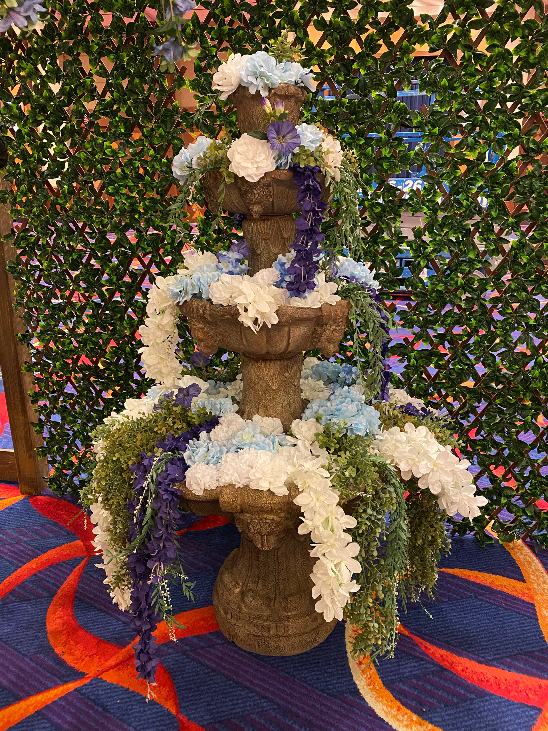 CT Cancer '23 - Mohegan Sun - fountain floral arrangement