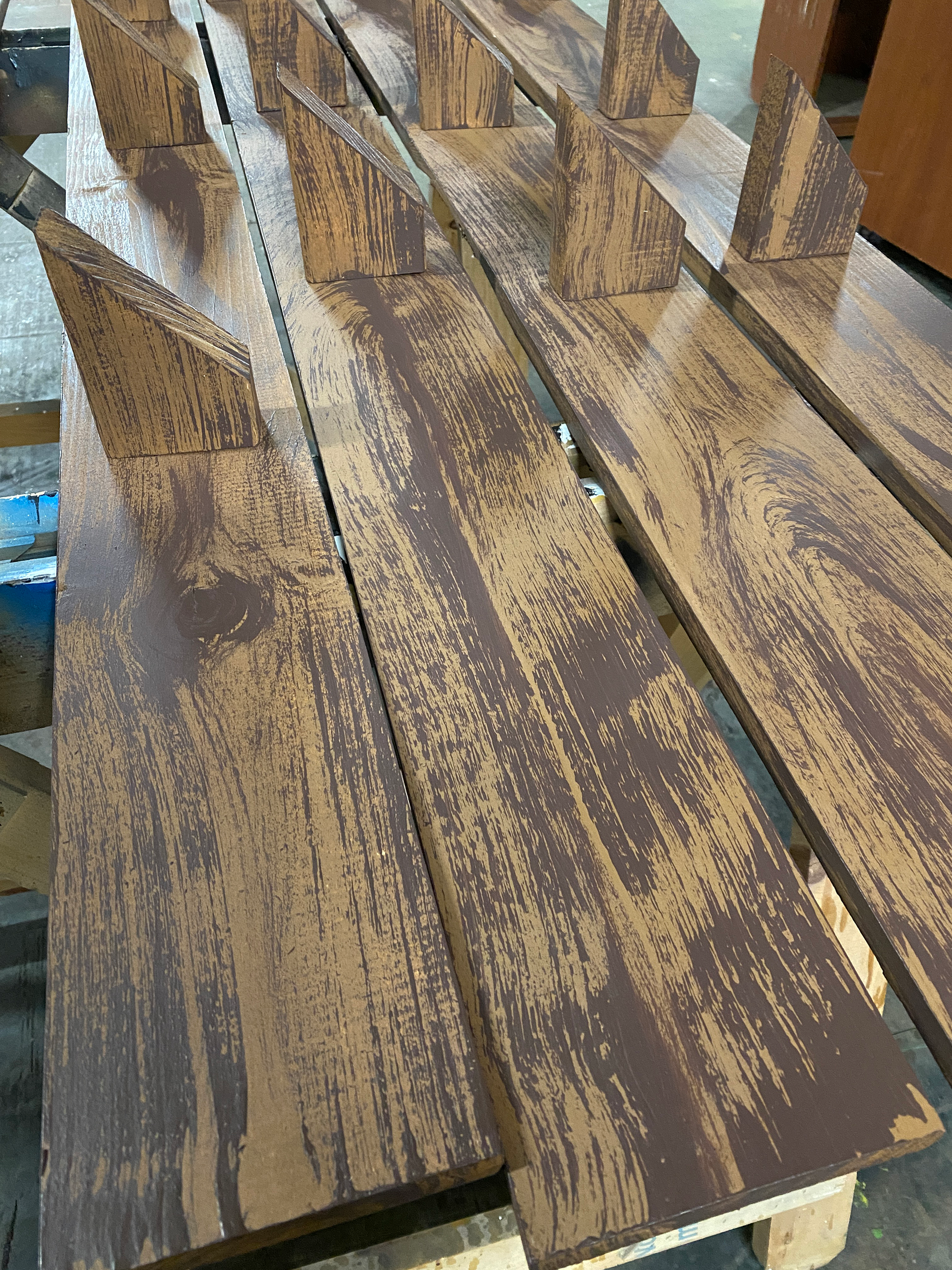 Whiskey Union '22 - pergola shelves woodgrain - Mohegan Sun