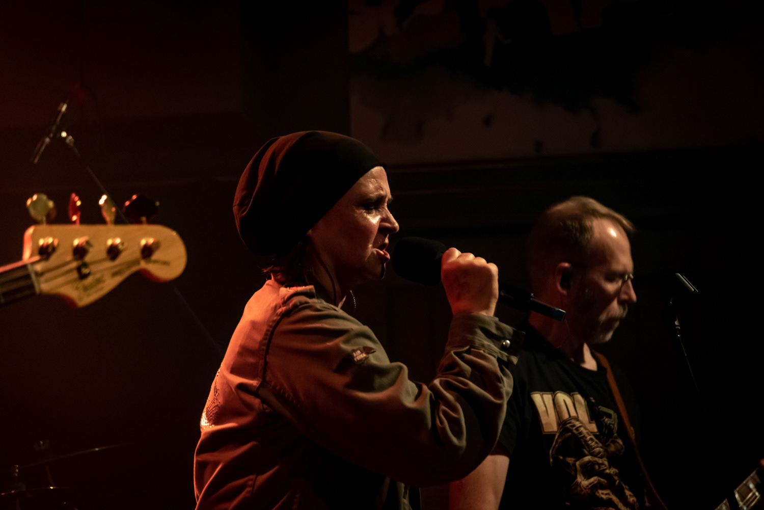Jutta Nusch (lead vocals) - Dirk Kirstein (lead Guitar)