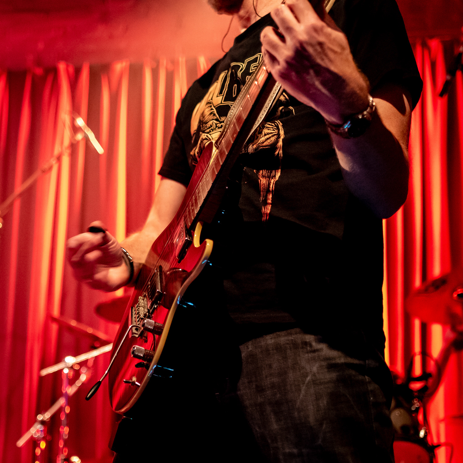 Dirk Kirstein (lead guitar)