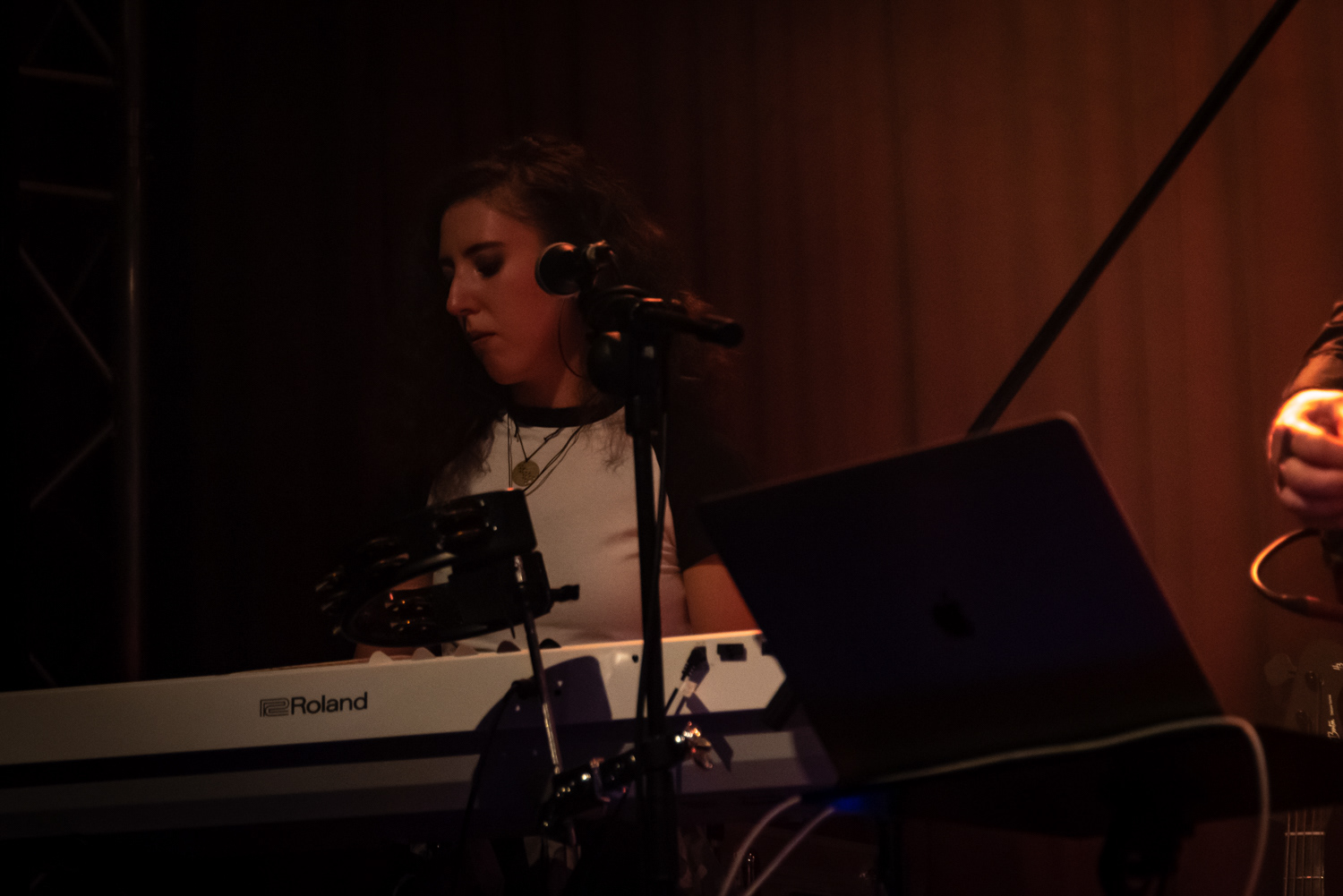 Katharina Rauhe (keys/bass)