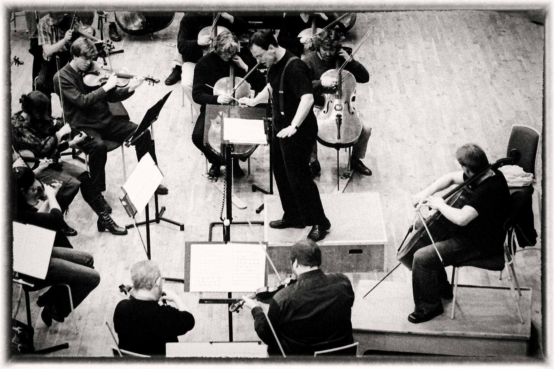 Sakari Oramo rehearsing the CBSO in 2005