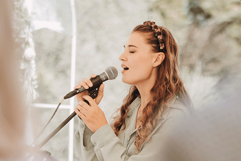 Sängerin Dana singt mit Duo Chat Noir – Trio für Hochzeit und Event
