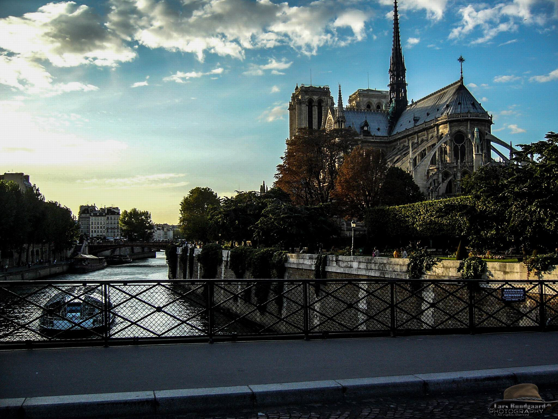 Copyright © Lars Bundgaard, all rights reserved!