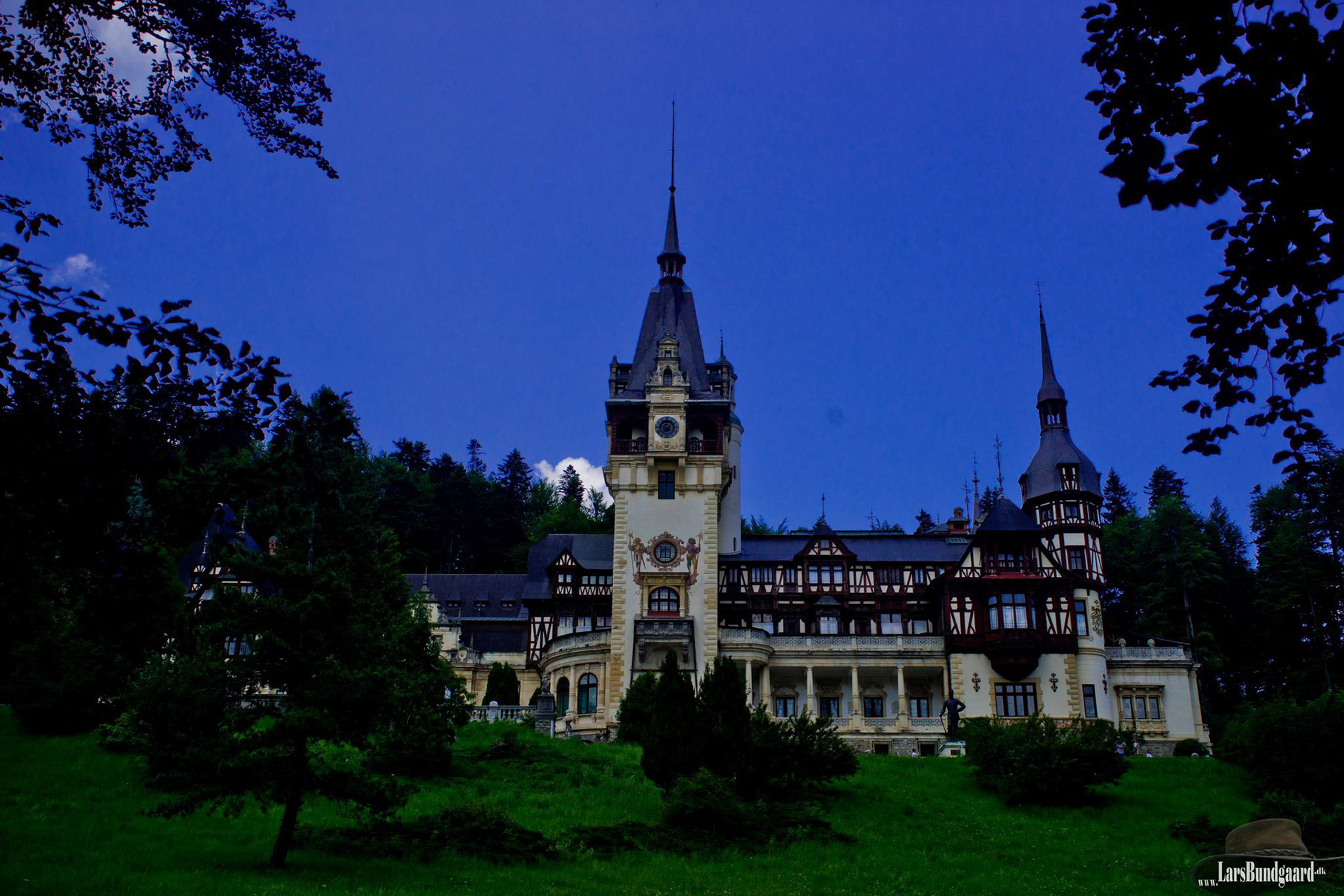 Copyright © Lars Bundgaard, all rights reserved!