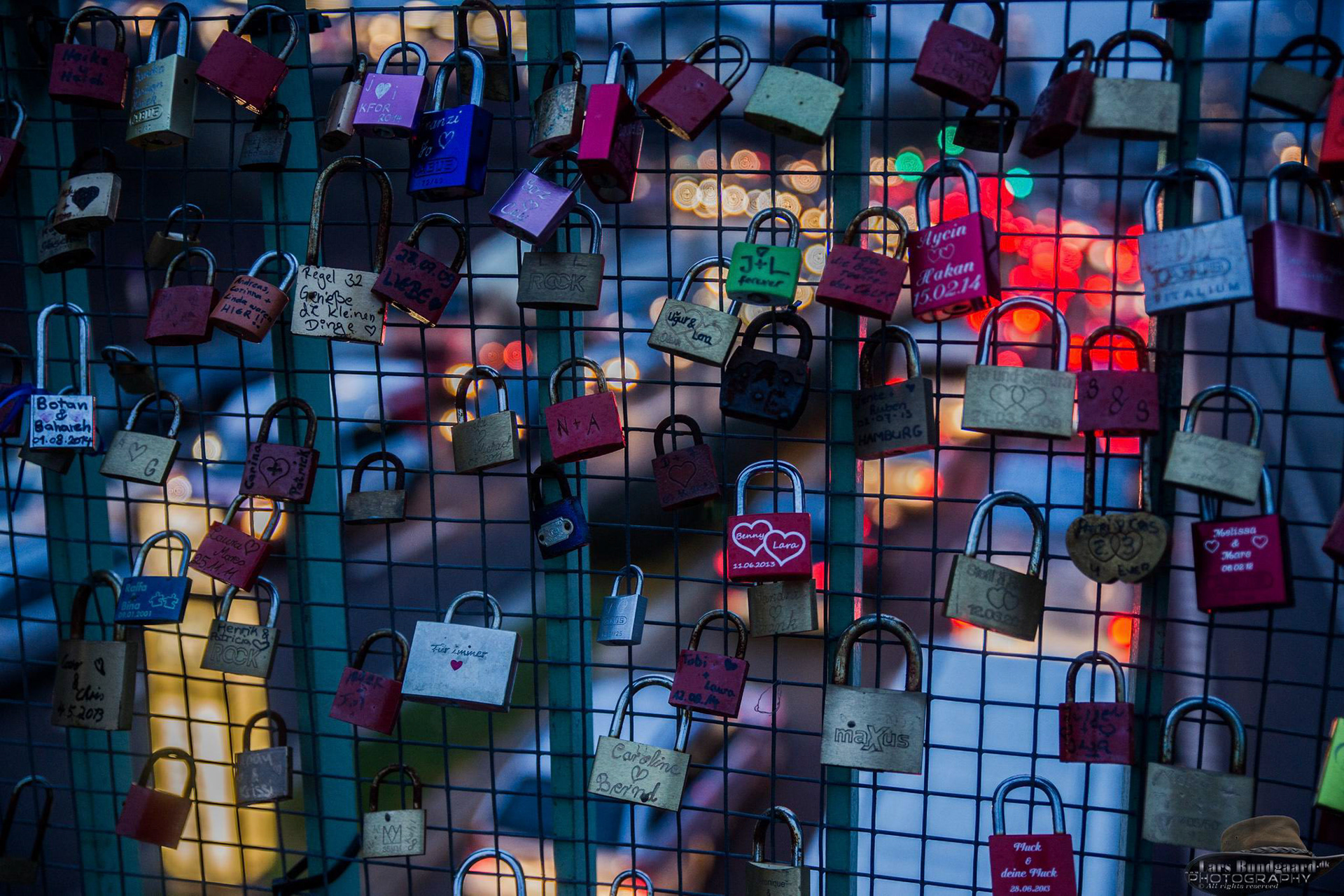 Copyright © Lars Bundgaard, all rights reserved!