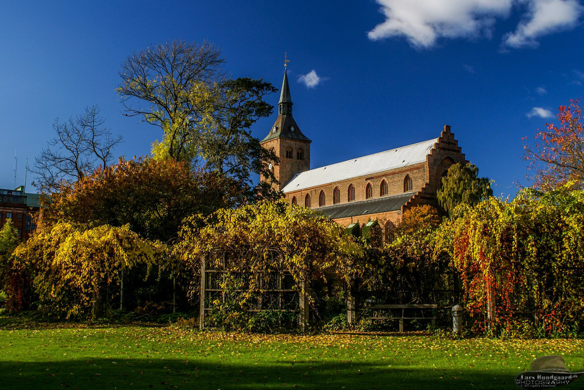 Copyright © Lars Bundgaard, all rights reserved!