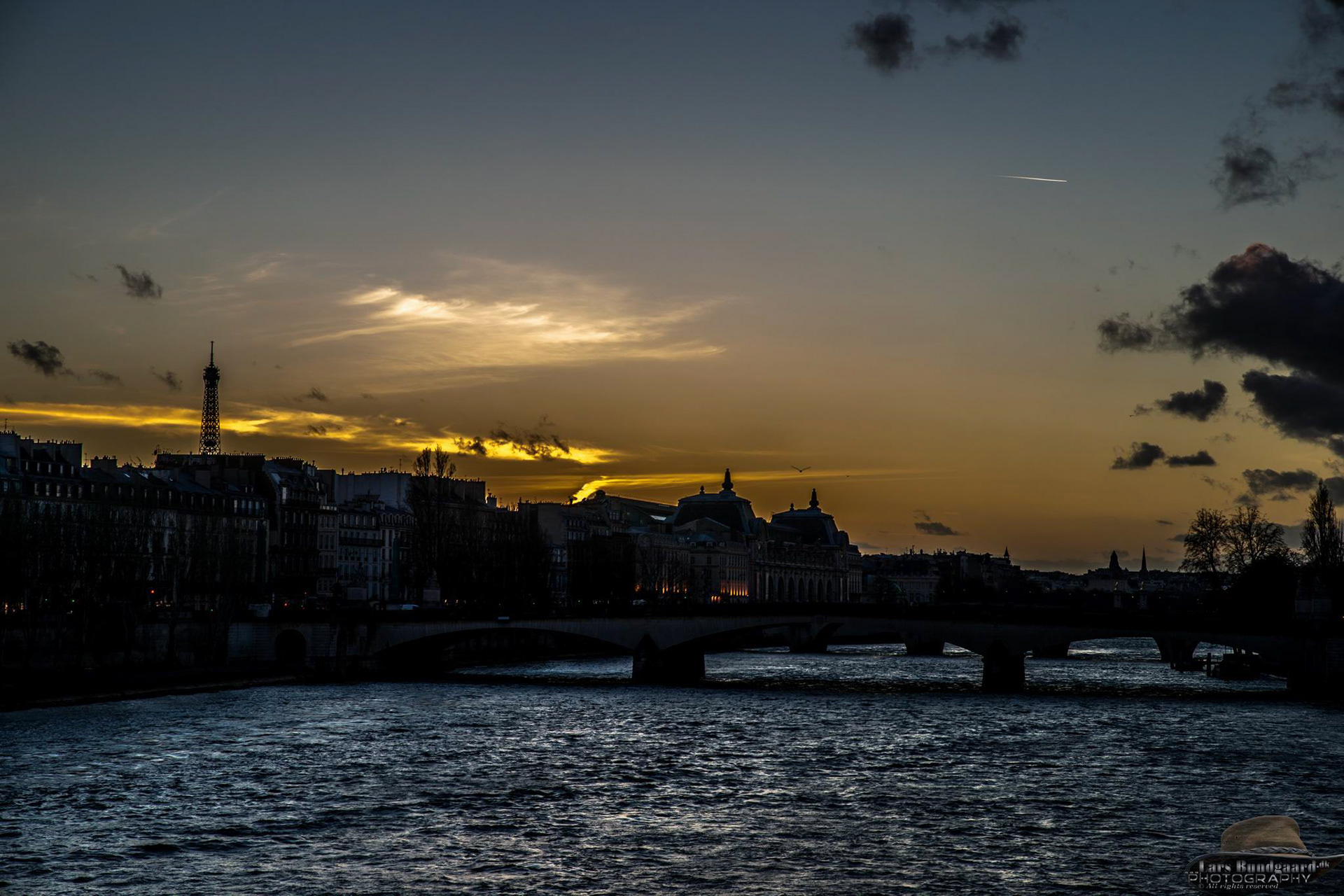 Copyright © Lars Bundgaard, all rights reserved!