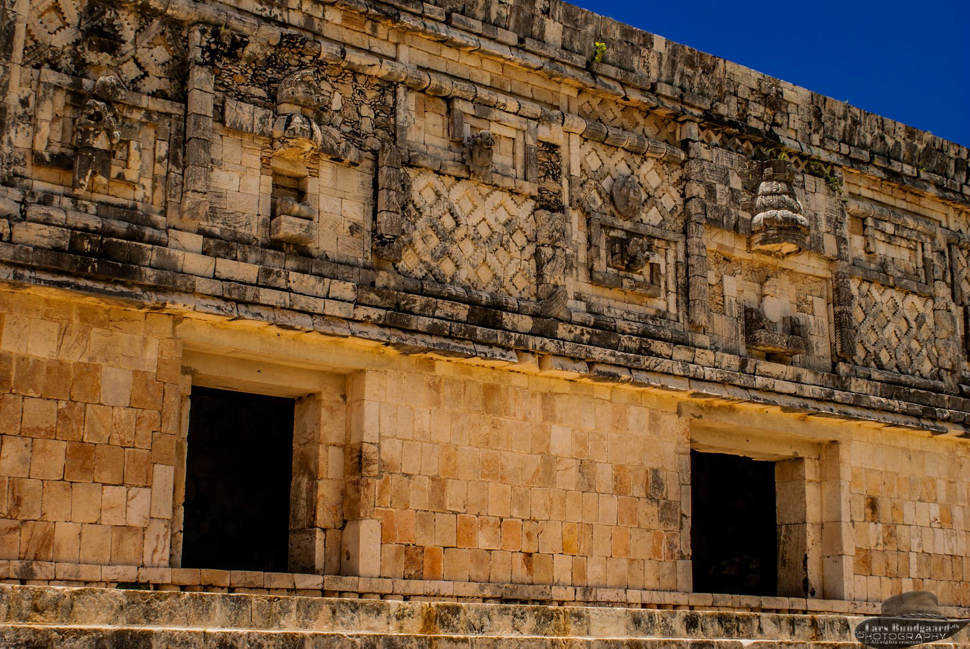 Copyright © Lars Bundgaard, all rights reserved!