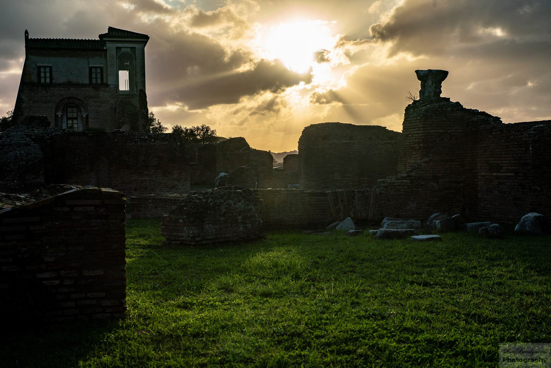 Copyright © Lars Bundgaard, all rights reserved!