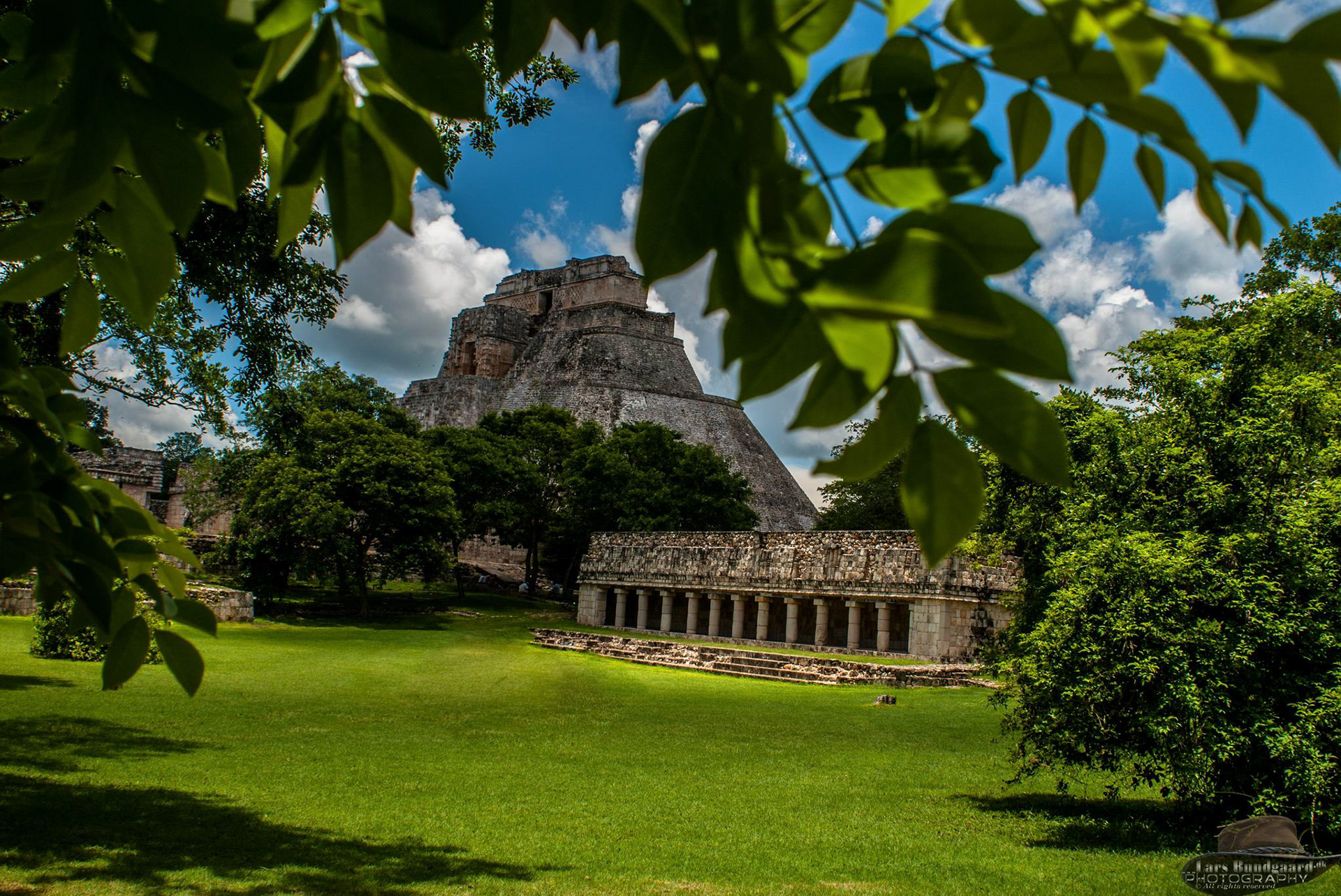 Copyright © Lars Bundgaard, all rights reserved!