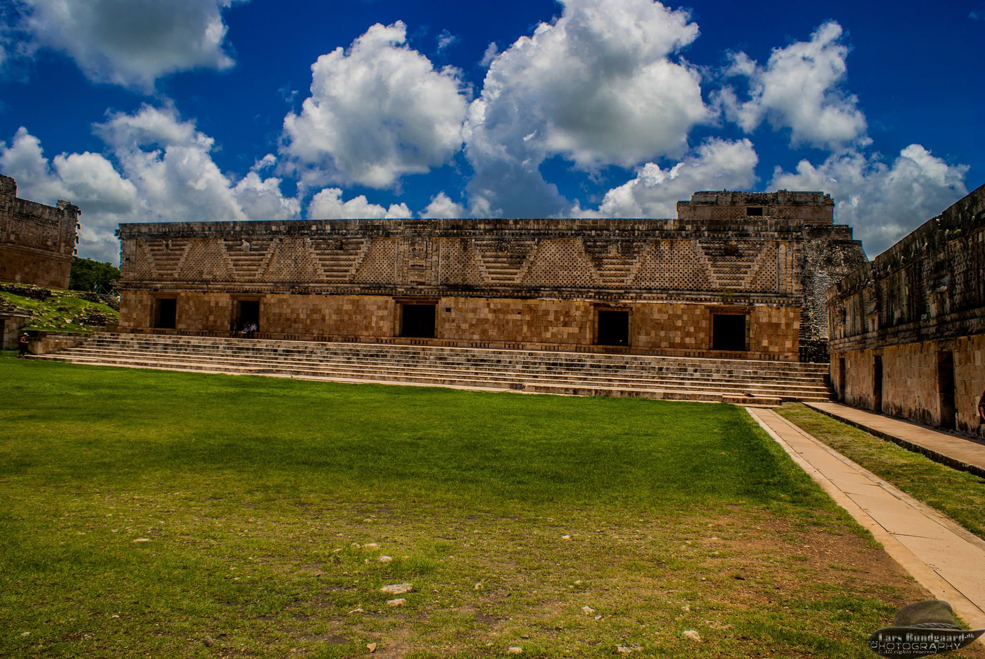 Copyright © Lars Bundgaard, all rights reserved!