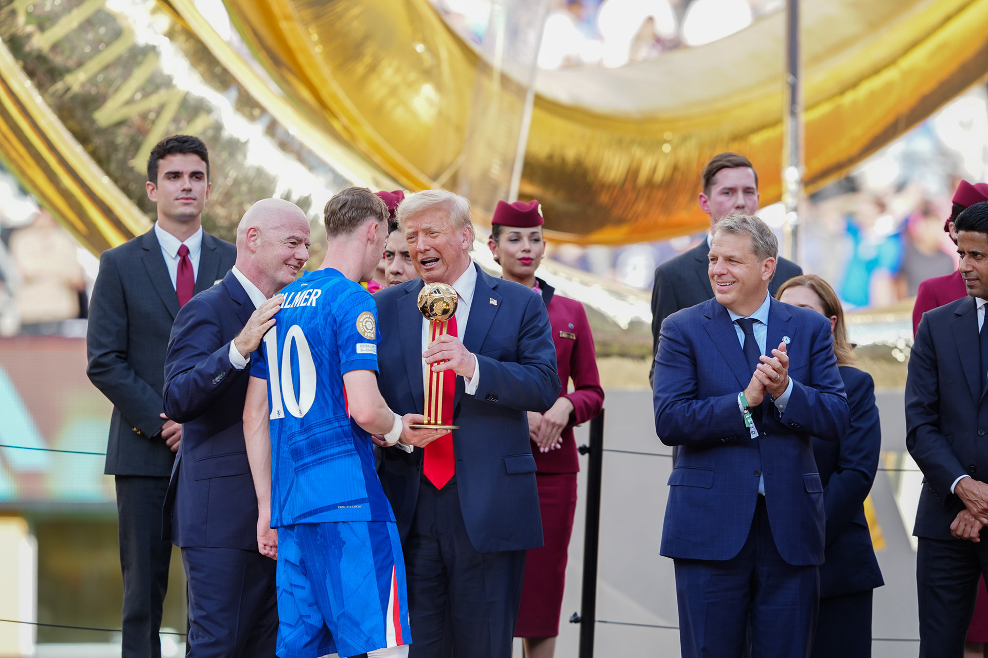 (SPO) Medal Ceremony for Players of Chelsea and PSG: FIFA Club World Cup 2925. July 13, 2025, New Jersey, USA: Medal Ceremony of finalists of FIFA Club World Cup 2025 presented by US President Donald Trump and FIFA President Gianni Infantino after soccer match between Chelsea and PSG valid for the finals of FIFA Club World Cup 2025 at MetLife stadium in New Jersey. Chelsea won 3-0.