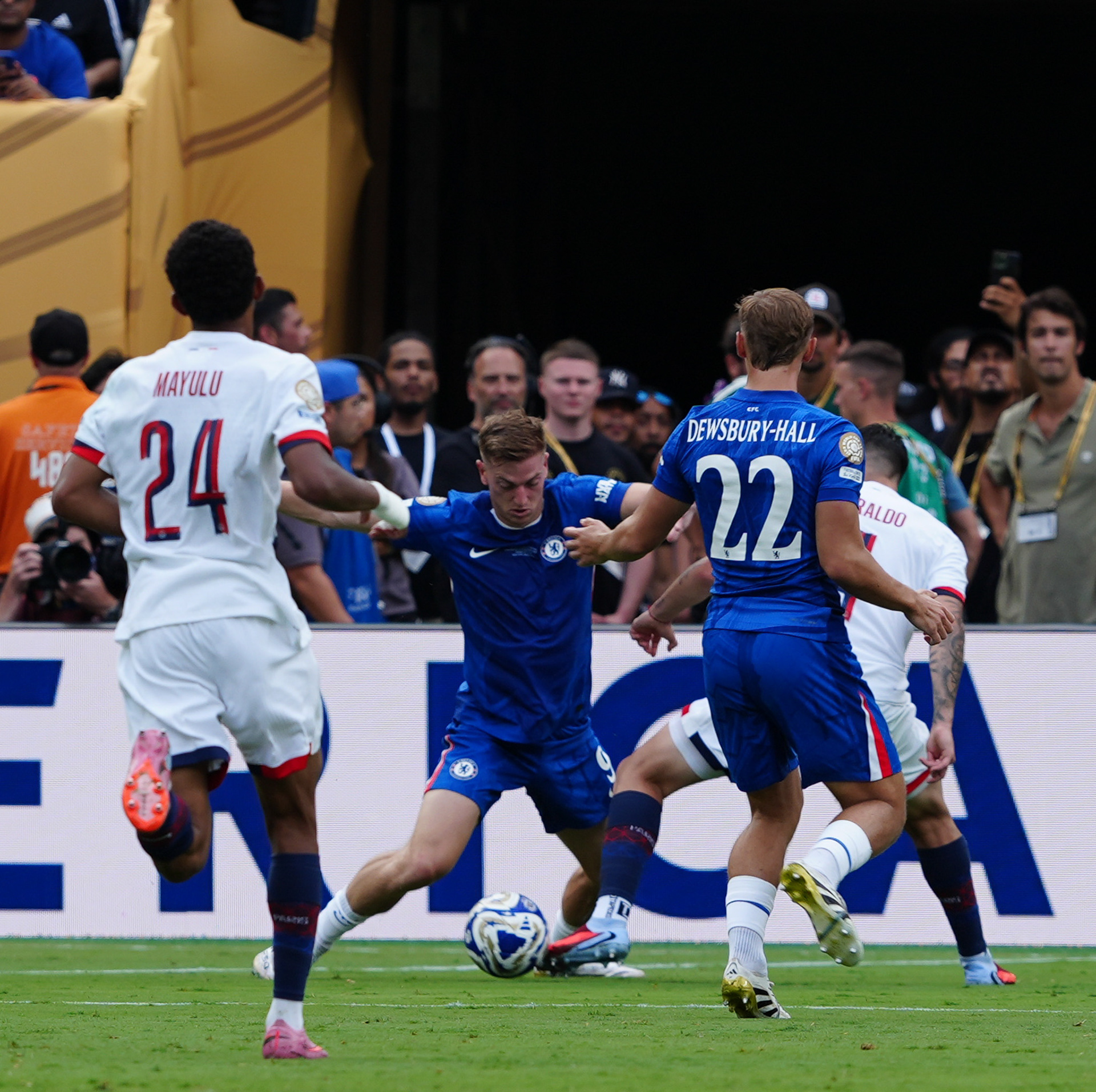 (SPO) Medal Ceremony for Players of Chelsea and PSG: FIFA Club World Cup 2925. July 13, 2025, New Jersey, USA: Medal Ceremony of finalists of FIFA Club World Cup 2025 presented by US President Donald Trump and FIFA President Gianni Infantino after soccer match between Chelsea and PSG valid for the finals of FIFA Club World Cup 2025 at MetLife stadium in New Jersey. Chelsea won 3-0.