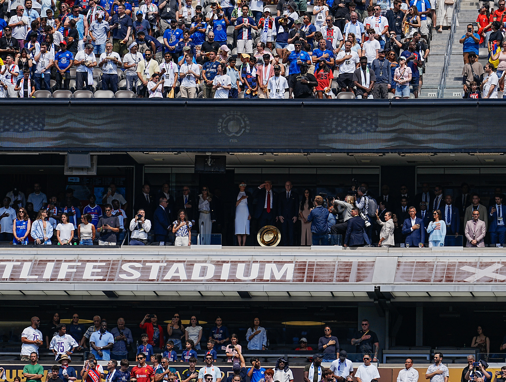 (SPO) Medal Ceremony for Players of Chelsea and PSG: FIFA Club World Cup 2925. July 13, 2025, New Jersey, USA: Medal Ceremony of finalists of FIFA Club World Cup 2025 presented by US President Donald Trump and FIFA President Gianni Infantino after soccer match between Chelsea and PSG valid for the finals of FIFA Club World Cup 2025 at MetLife stadium in New Jersey. Chelsea won 3-0.