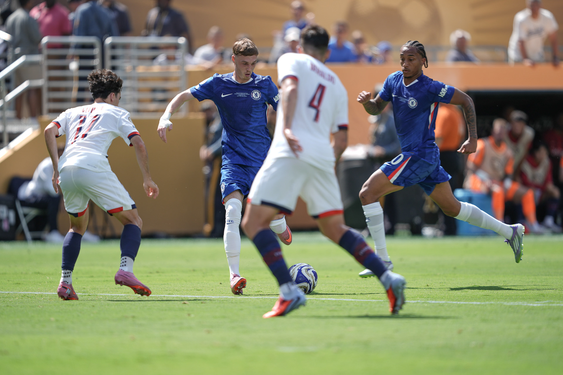 (SPO) Medal Ceremony for Players of Chelsea and PSG: FIFA Club World Cup 2925. July 13, 2025, New Jersey, USA: Medal Ceremony of finalists of FIFA Club World Cup 2025 presented by US President Donald Trump and FIFA President Gianni Infantino after soccer match between Chelsea and PSG valid for the finals of FIFA Club World Cup 2025 at MetLife stadium in New Jersey. Chelsea won 3-0.