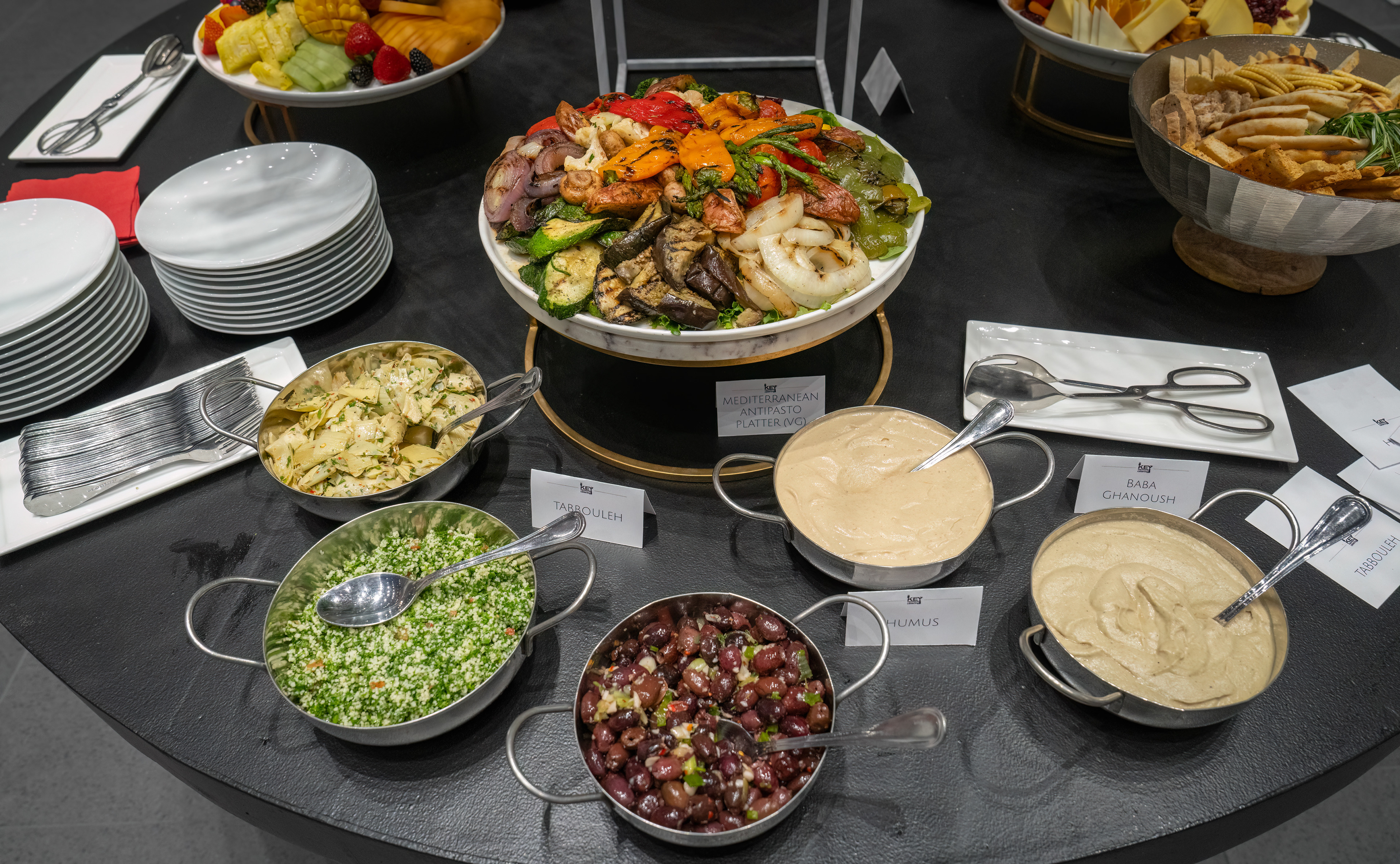 Key ingredients Catering behind an unforgettable night. Porsche Annual Event — November 6, 2025. A perfect blend of elegance, flavor, and precision — just like the vehicles themselves. Proud to be part of this remarkable celebration.