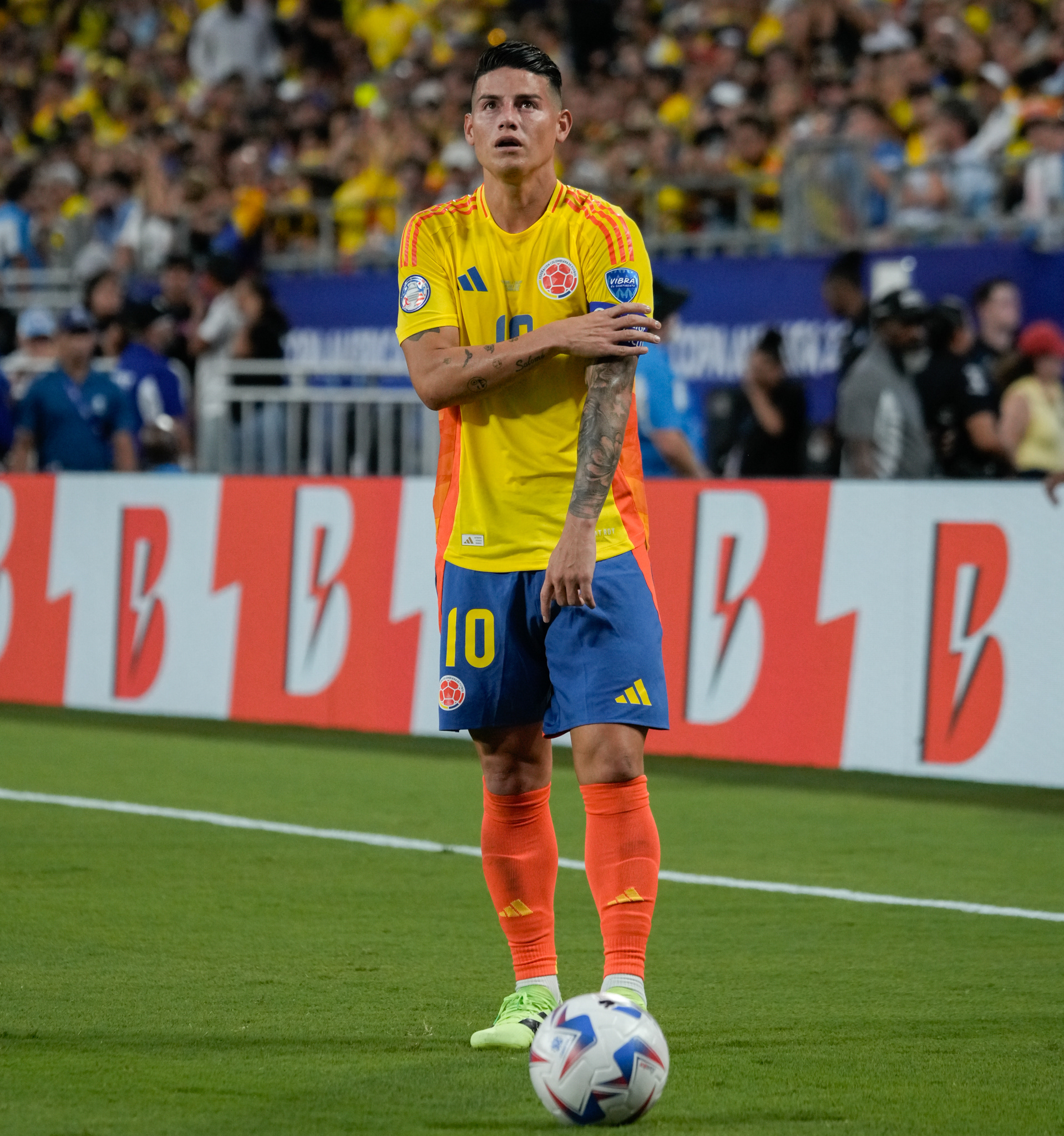 Colombia vs. Uruguay — Copa América Semifinal, 2024. A fierce battle under the lights, where intensity and character defined every minute. Colombia faced Uruguay in a hard-fought semifinal marked by passion, tactical discipline, and unwavering determination — a performance that reflected the heart of a nation dreaming of the final stage.