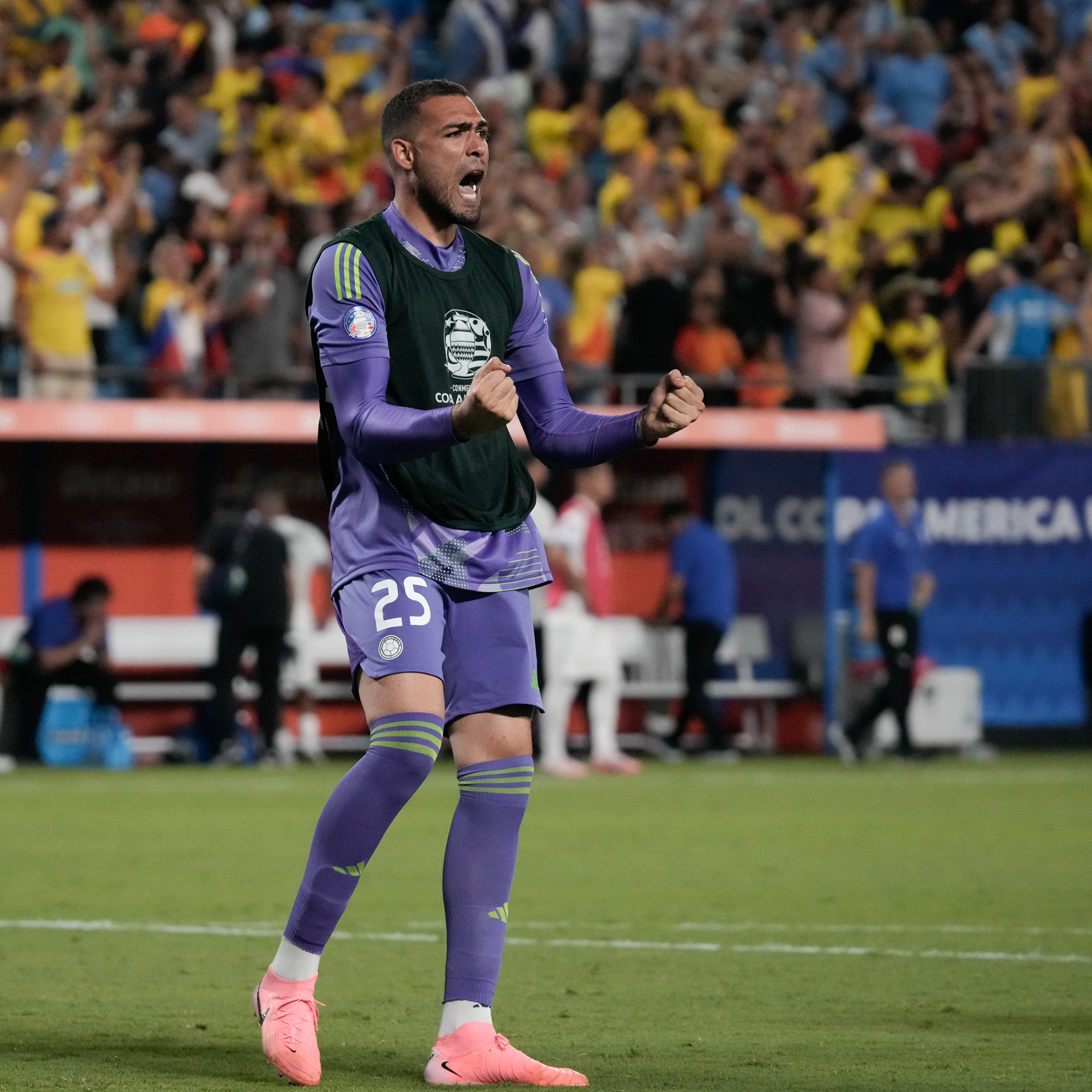 Colombia vs. Uruguay — Copa América Semifinal, 2024. A fierce battle under the lights, where intensity and character defined every minute. Colombia faced Uruguay in a hard-fought semifinal marked by passion, tactical discipline, and unwavering determination — a performance that reflected the heart of a nation dreaming of the final stage.