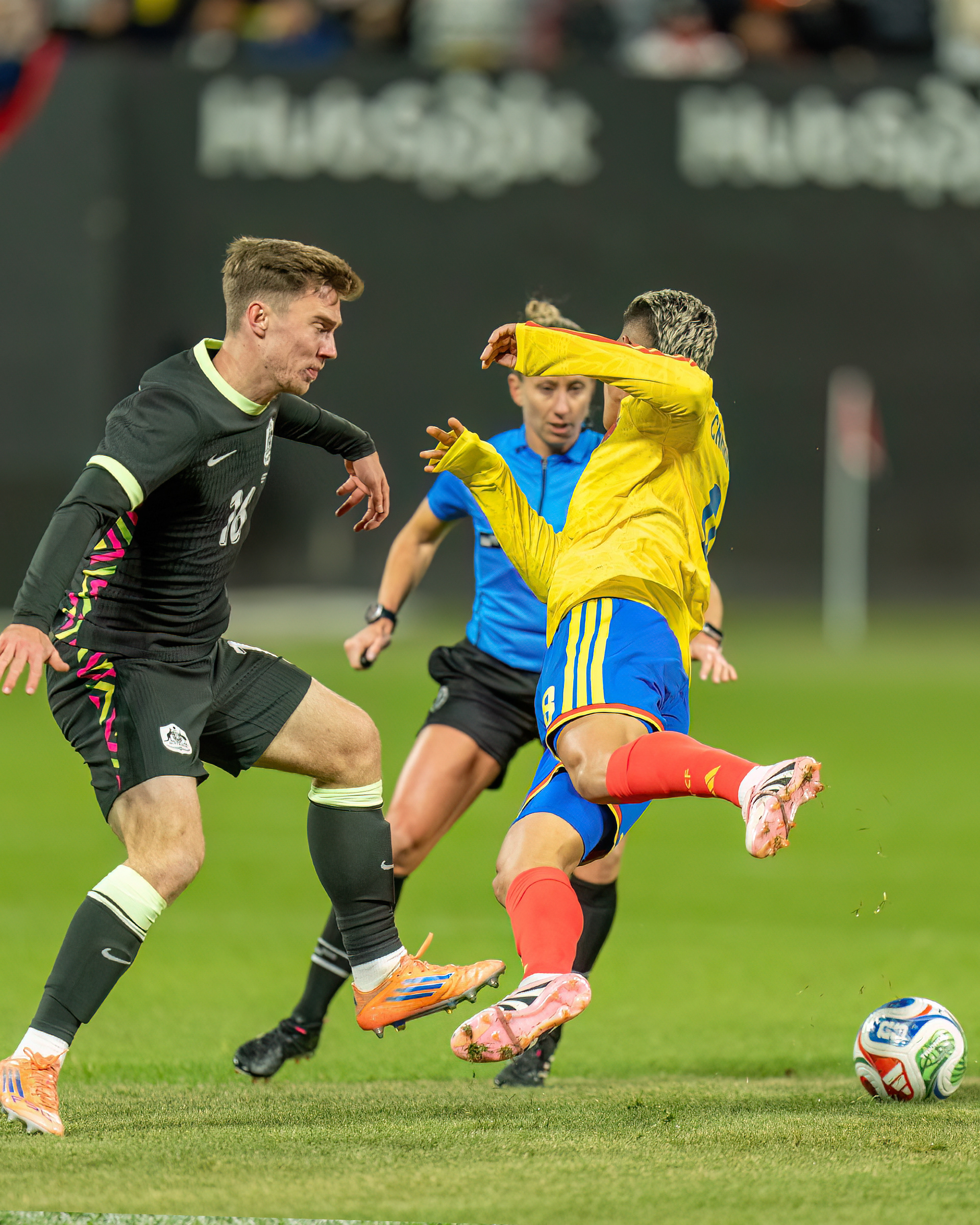 Colombia vs. Australia – International Friendly, 2025. As part of their preparation on the road to the World Cup, Colombia delivered a strong 3–0 victory over Australia. A match filled with intensity, discipline, and confidence, showcasing a team ready for the global stage.
