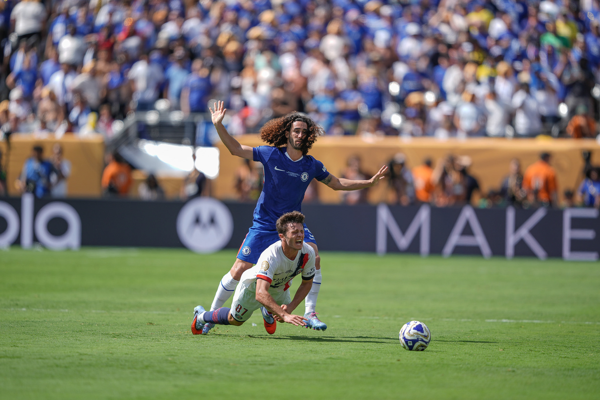 Chelsea FC logró el primer título de Copa Mundial de Clubes FIFA en la historia y un récord de 3-0 al derrotar al Paris Saint-Germain en la primera final organizada por la FIFA en territorio estadounidense, jugado en el METLIFE STADIUM de New Jersey.