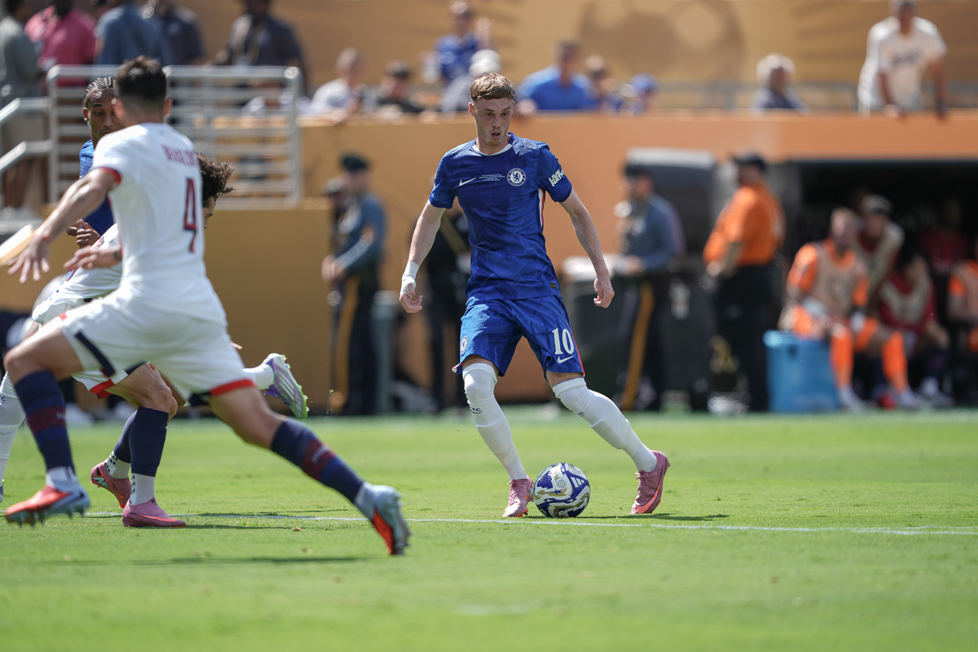 (SPO) Medal Ceremony for Players of Chelsea and PSG: FIFA Club World Cup 2925. July 13, 2025, New Jersey, USA: Medal Ceremony of finalists of FIFA Club World Cup 2025 presented by US President Donald Trump and FIFA President Gianni Infantino after soccer match between Chelsea and PSG valid for the finals of FIFA Club World Cup 2025 at MetLife stadium in New Jersey. Chelsea won 3-0.