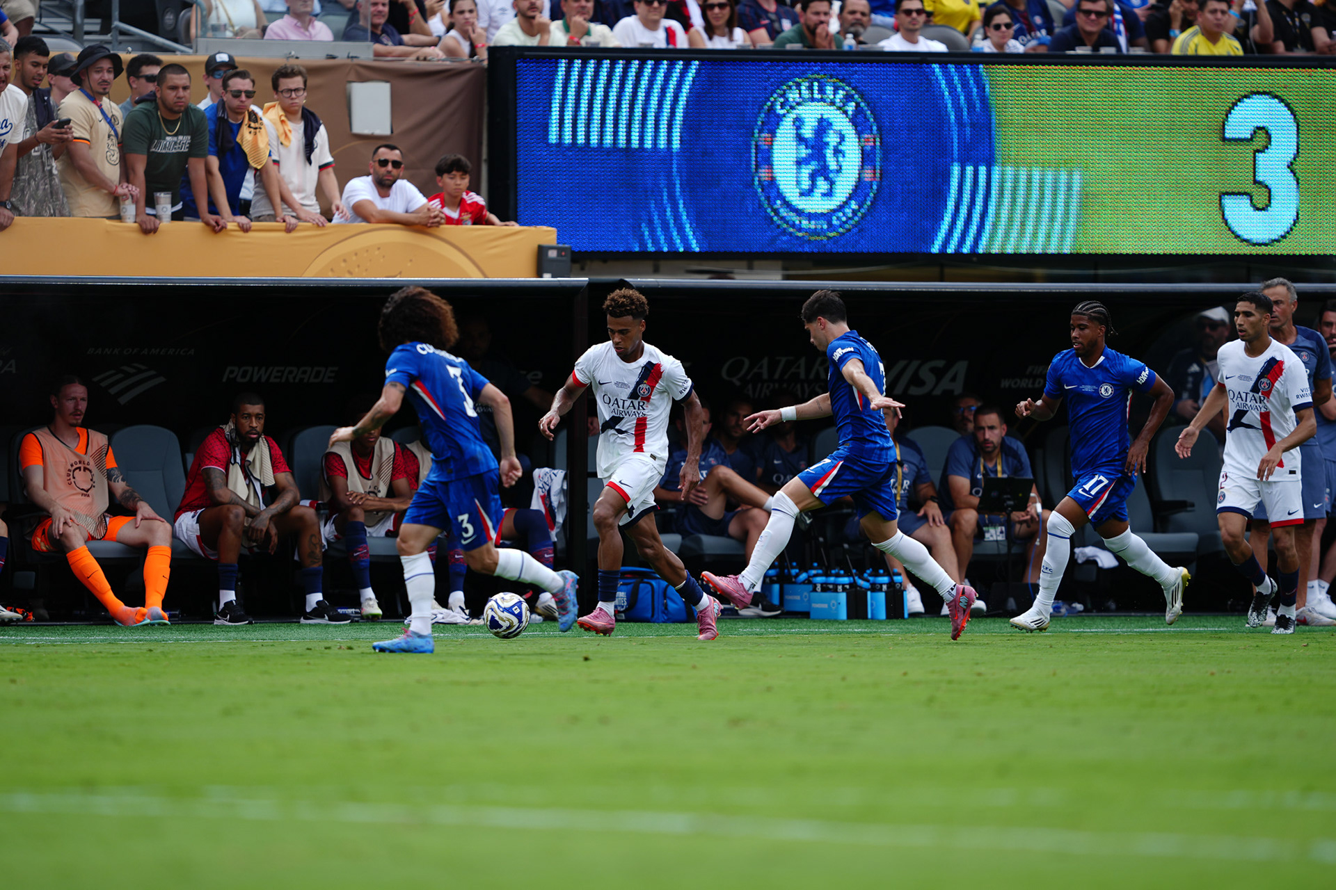 (SPO) Medal Ceremony for Players of Chelsea and PSG: FIFA Club World Cup 2925. July 13, 2025, New Jersey, USA: Medal Ceremony of finalists of FIFA Club World Cup 2025 presented by US President Donald Trump and FIFA President Gianni Infantino after soccer match between Chelsea and PSG valid for the finals of FIFA Club World Cup 2025 at MetLife stadium in New Jersey. Chelsea won 3-0.
