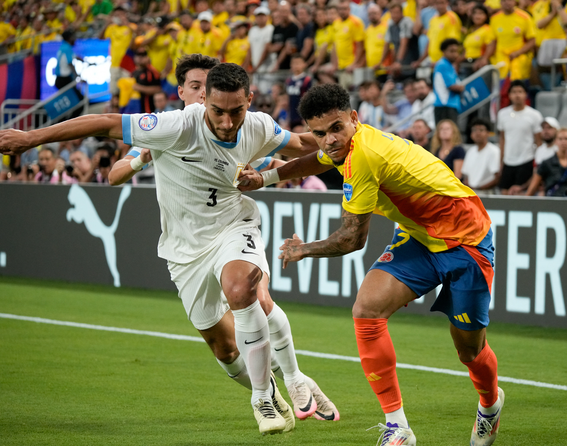 Colombia vs. Uruguay — Copa América Semifinal, 2024. A fierce battle under the lights, where intensity and character defined every minute. Colombia faced Uruguay in a hard-fought semifinal marked by passion, tactical discipline, and unwavering determination — a performance that reflected the heart of a nation dreaming of the final stage.
