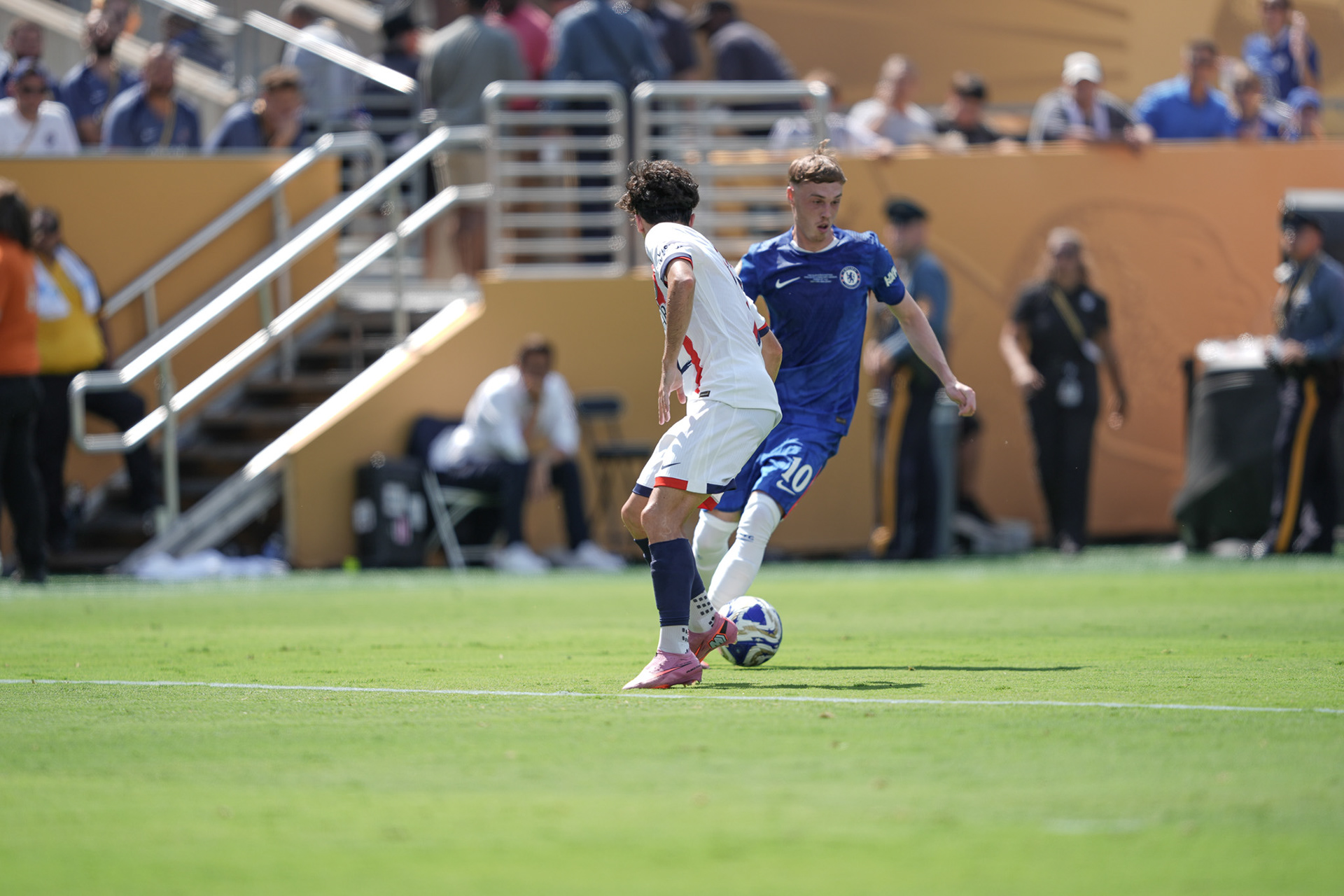 (SPO) Medal Ceremony for Players of Chelsea and PSG: FIFA Club World Cup 2925. July 13, 2025, New Jersey, USA: Medal Ceremony of finalists of FIFA Club World Cup 2025 presented by US President Donald Trump and FIFA President Gianni Infantino after soccer match between Chelsea and PSG valid for the finals of FIFA Club World Cup 2025 at MetLife stadium in New Jersey. Chelsea won 3-0.