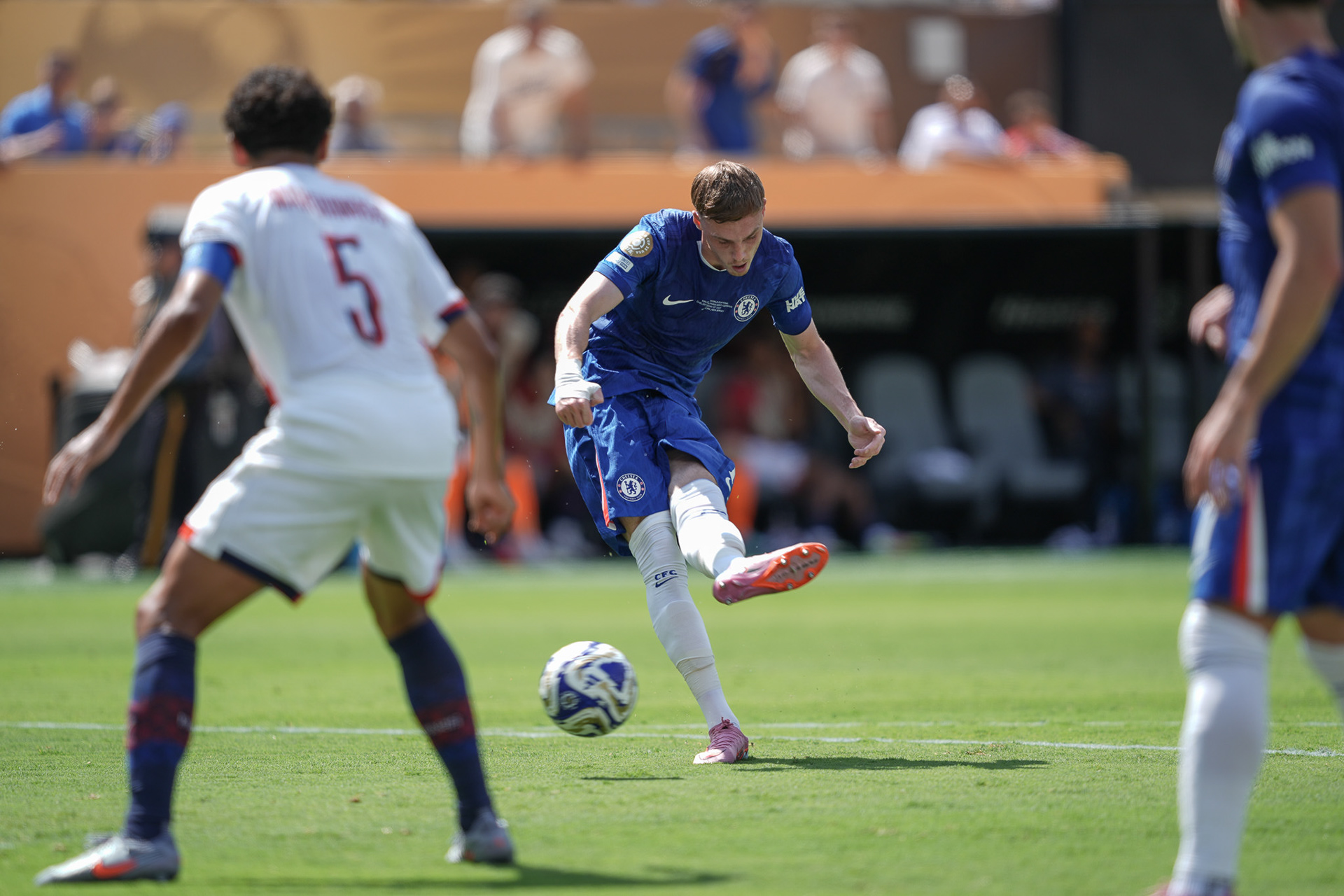 (SPO) Medal Ceremony for Players of Chelsea and PSG: FIFA Club World Cup 2925. July 13, 2025, New Jersey, USA: Medal Ceremony of finalists of FIFA Club World Cup 2025 presented by US President Donald Trump and FIFA President Gianni Infantino after soccer match between Chelsea and PSG valid for the finals of FIFA Club World Cup 2025 at MetLife stadium in New Jersey. Chelsea won 3-0.