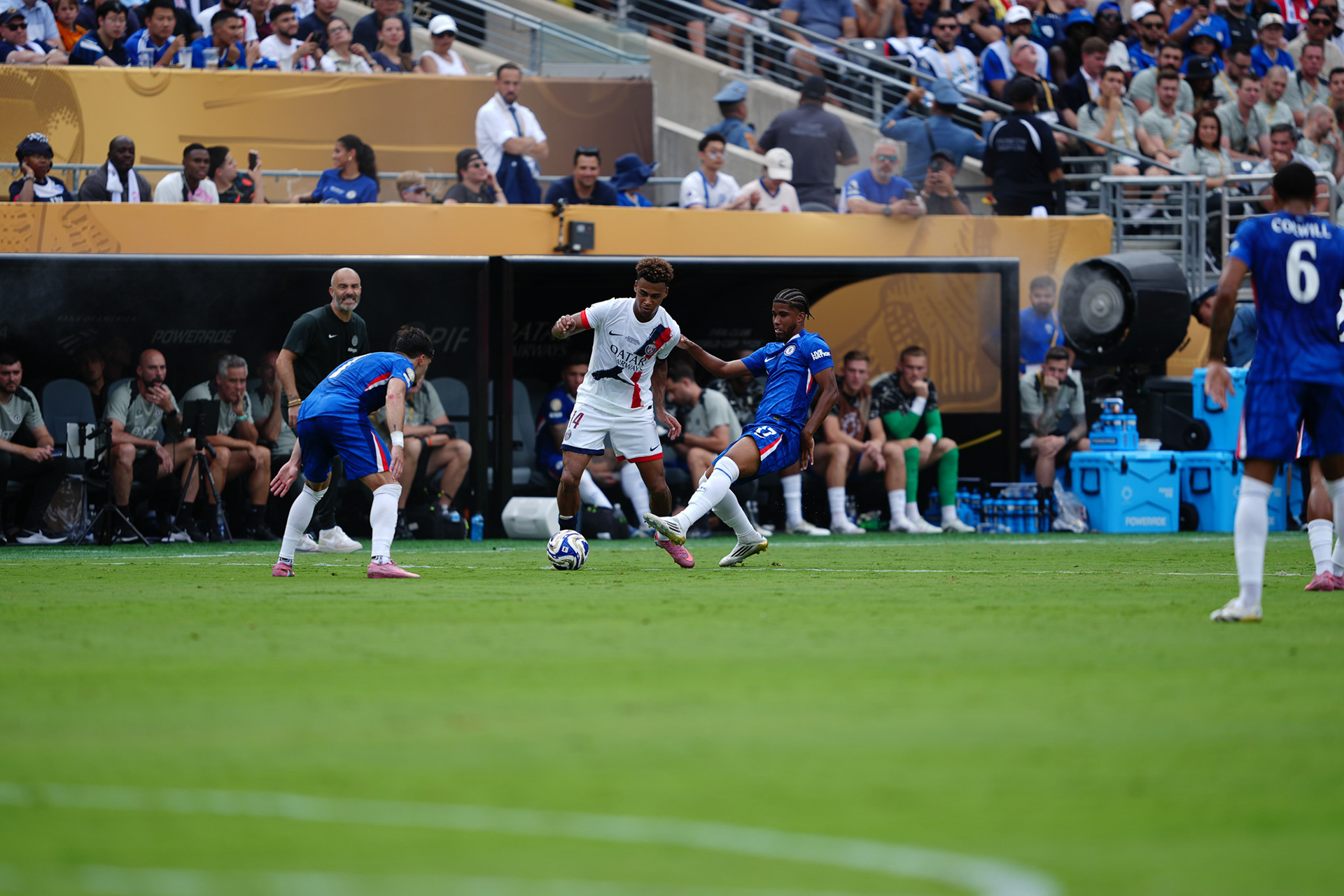 (SPO) Medal Ceremony for Players of Chelsea and PSG: FIFA Club World Cup 2925. July 13, 2025, New Jersey, USA: Medal Ceremony of finalists of FIFA Club World Cup 2025 presented by US President Donald Trump and FIFA President Gianni Infantino after soccer match between Chelsea and PSG valid for the finals of FIFA Club World Cup 2025 at MetLife stadium in New Jersey. Chelsea won 3-0.