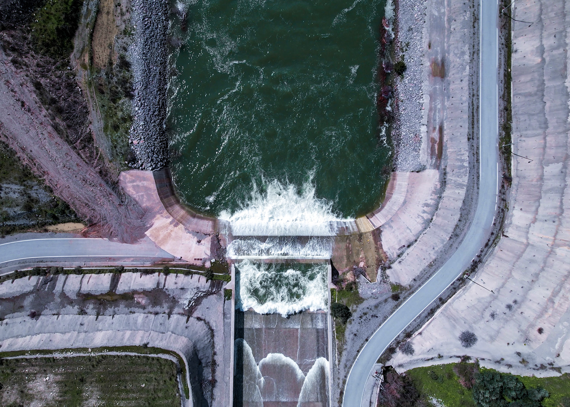 Aposelemis Overflow Tank