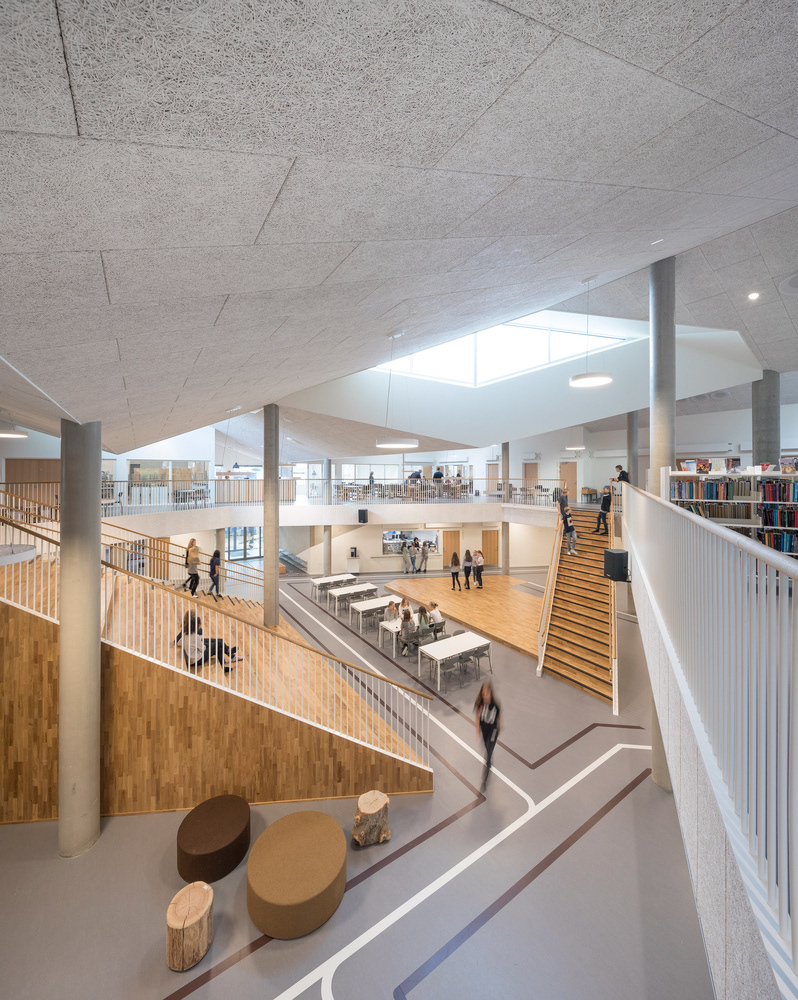 Foyer der Skovbakke Schule, Dänemark