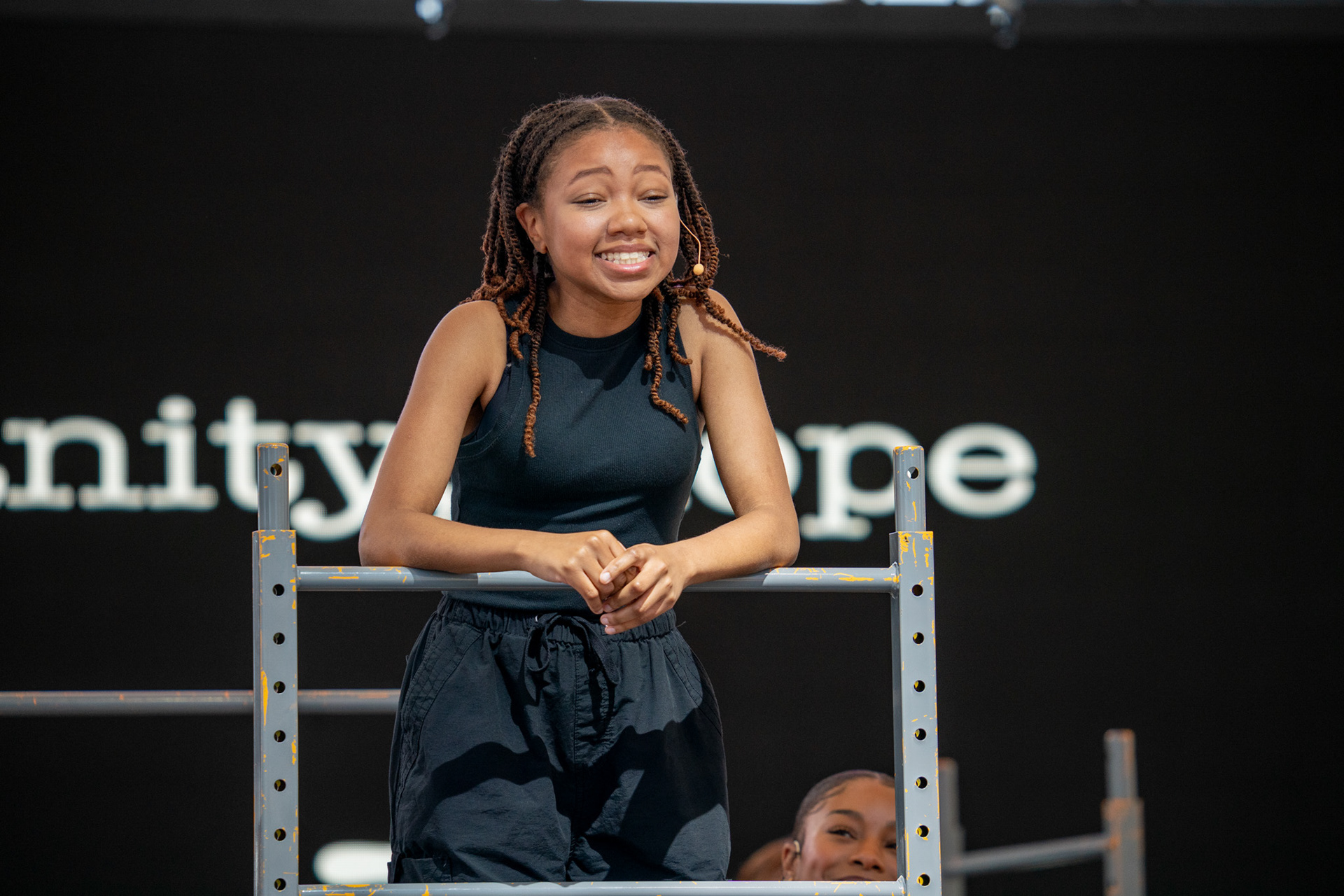 Cast of Labelless performs