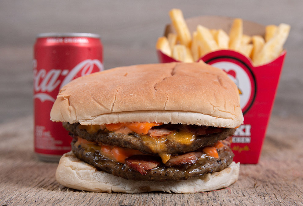 Doble bacon + papas + gaseosa
