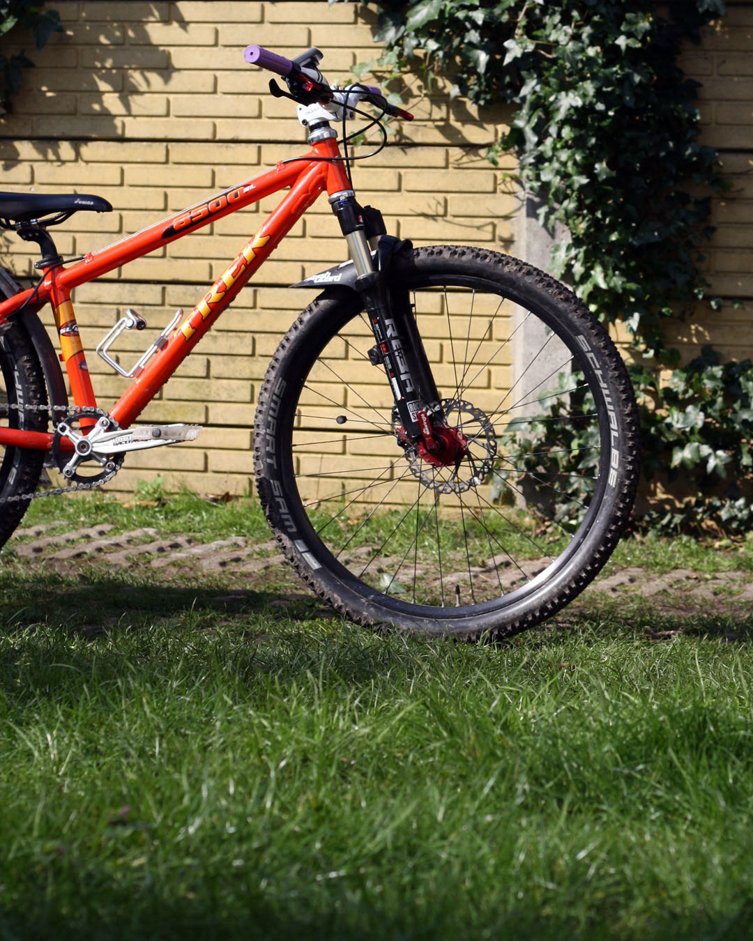 Trek 8500