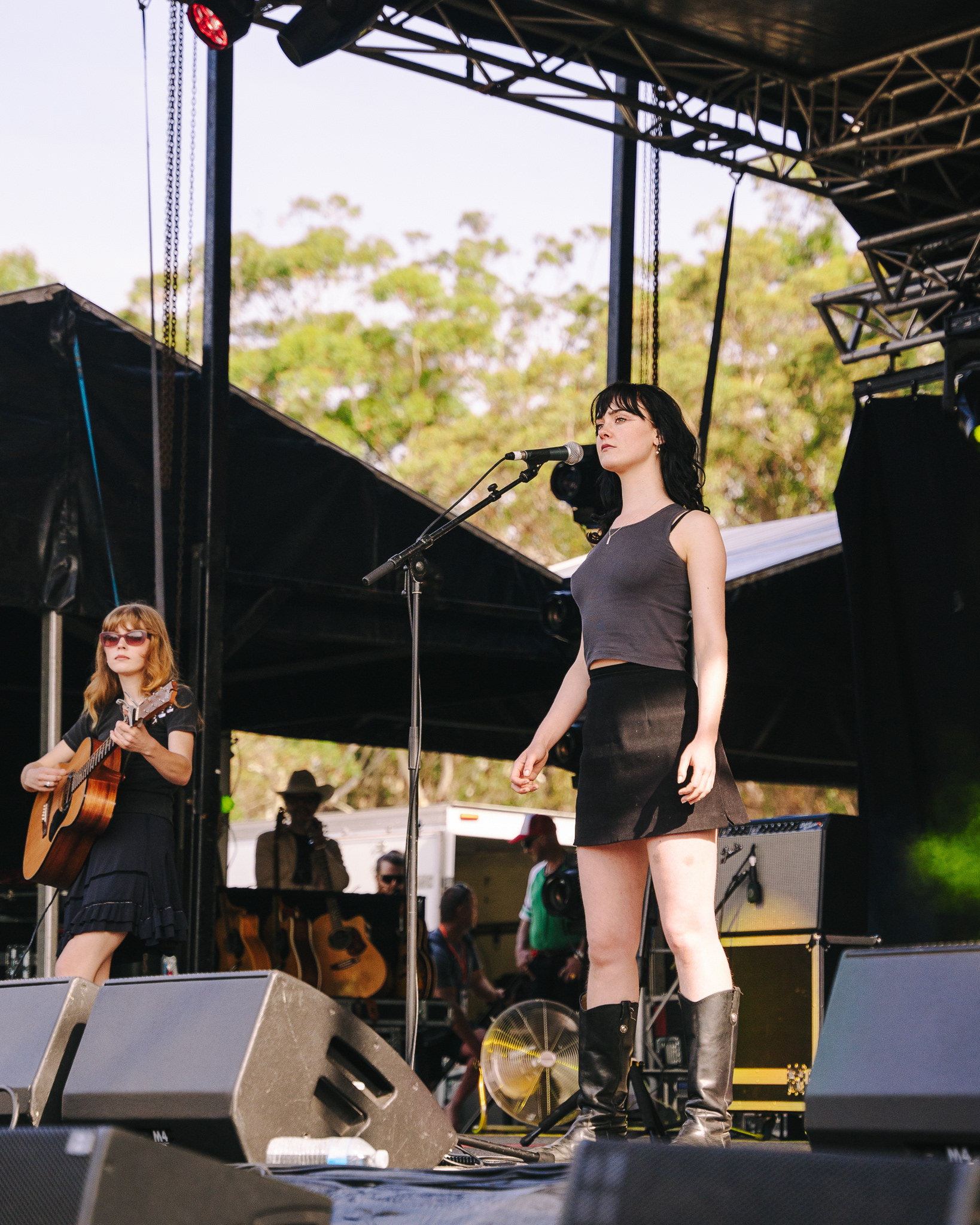 Folk Bitch Trio