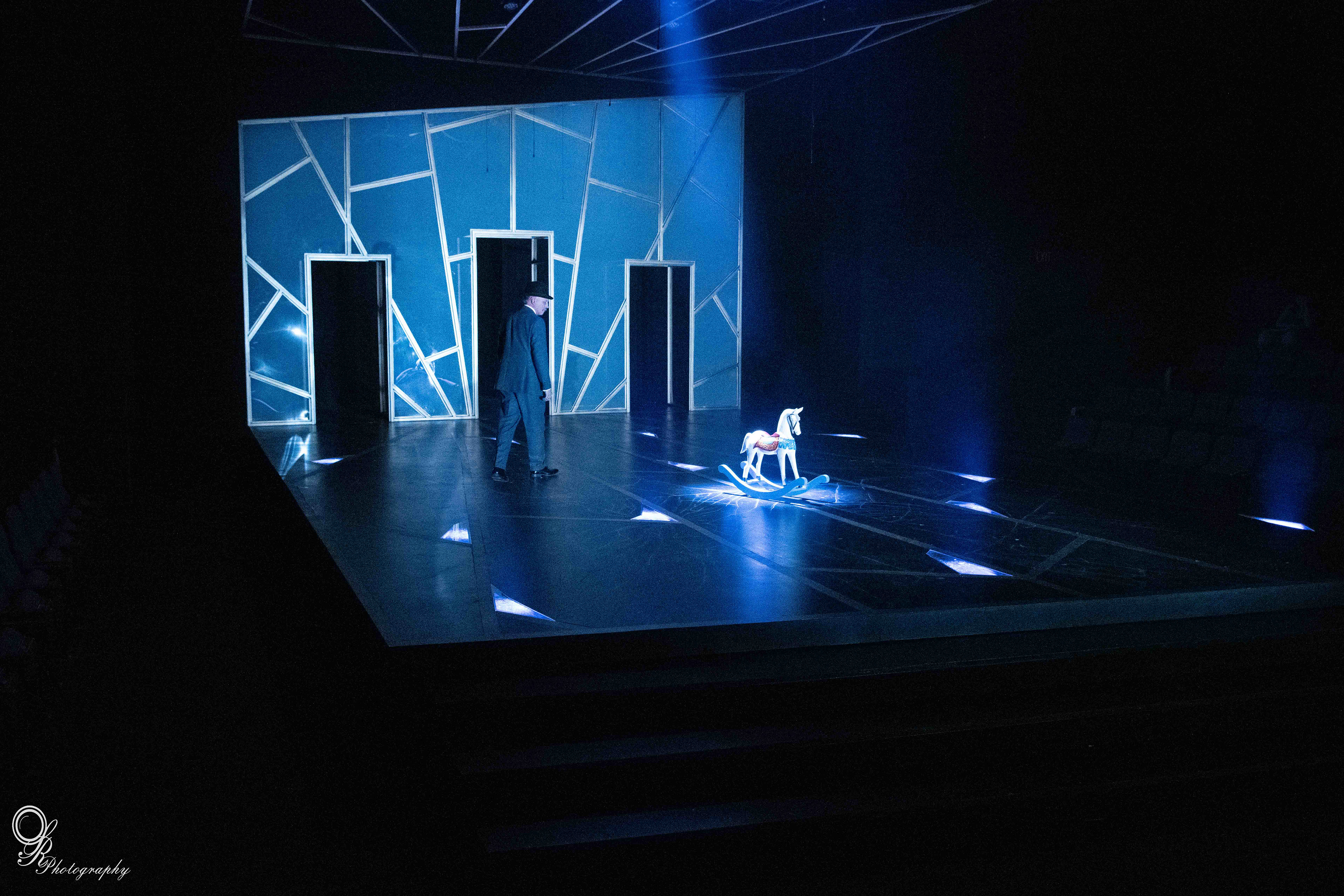 Light Shards Illuminated