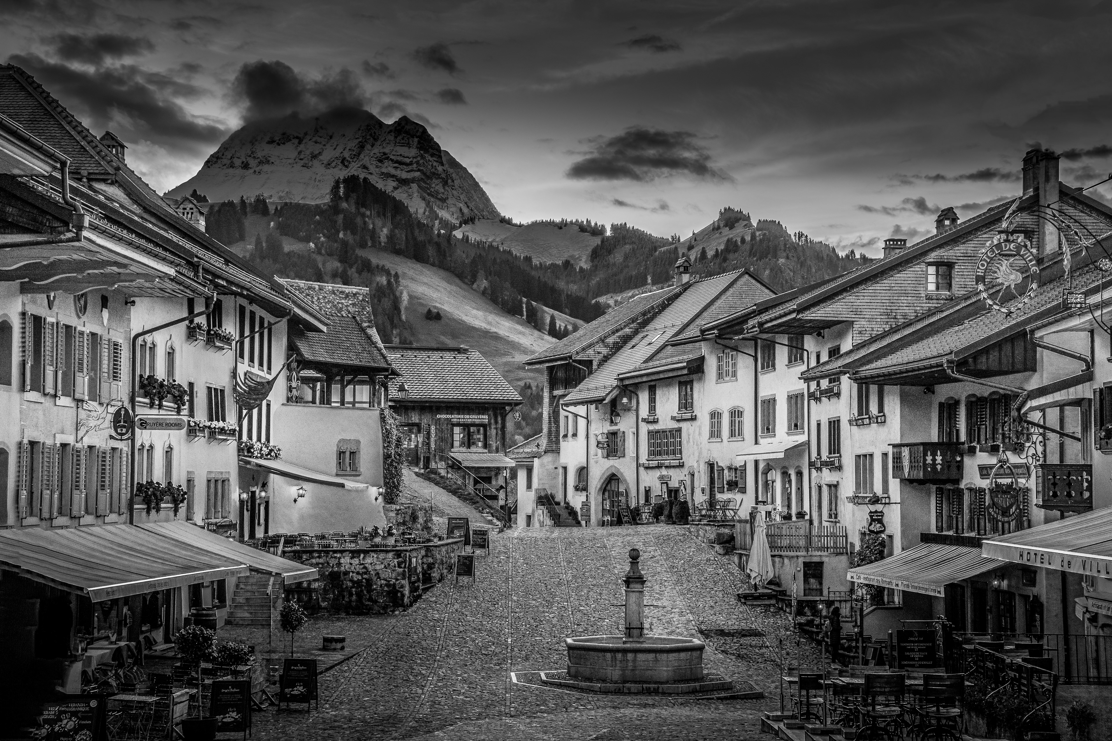 Gruyères and Moléson
