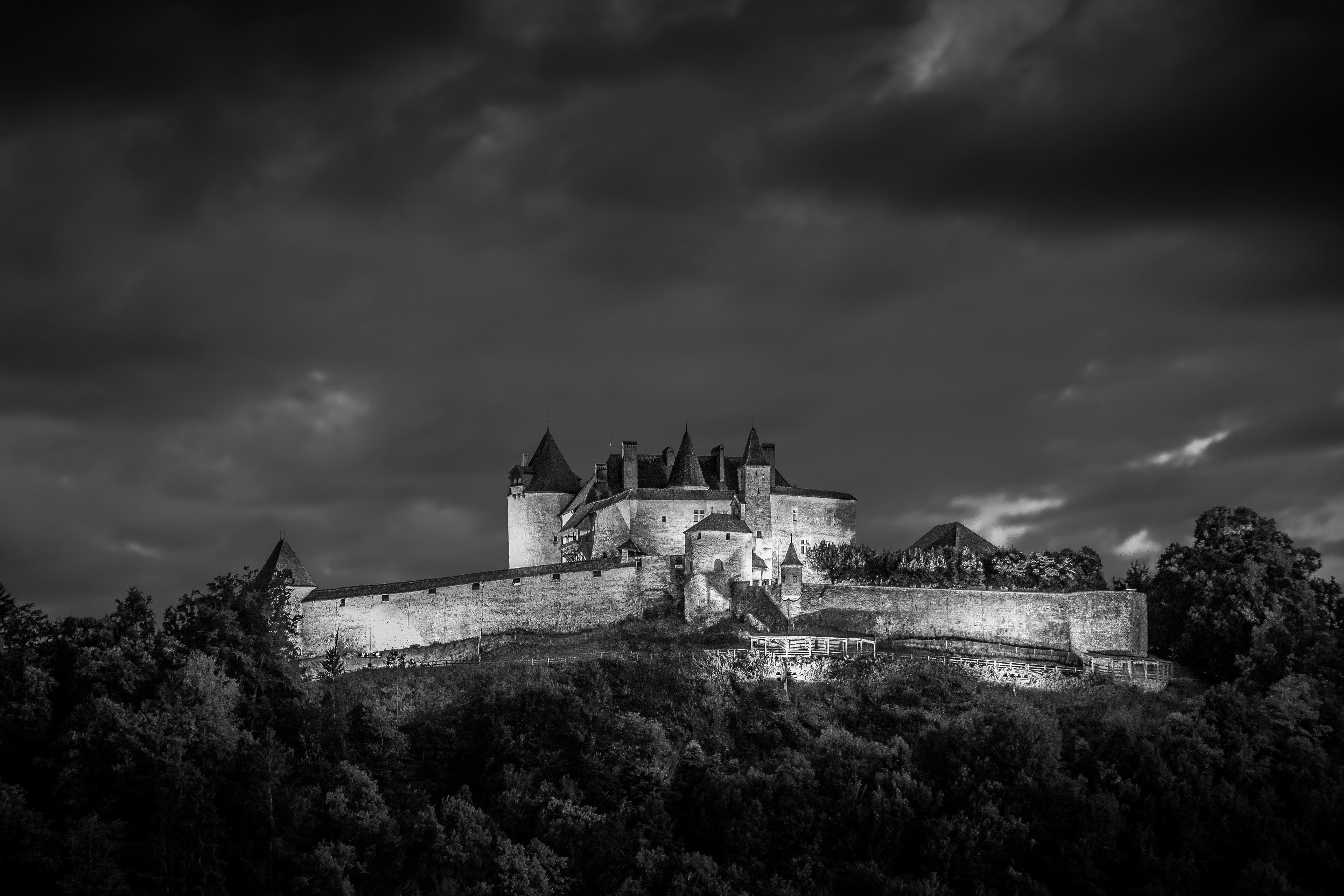 Castle of Gruyères at night