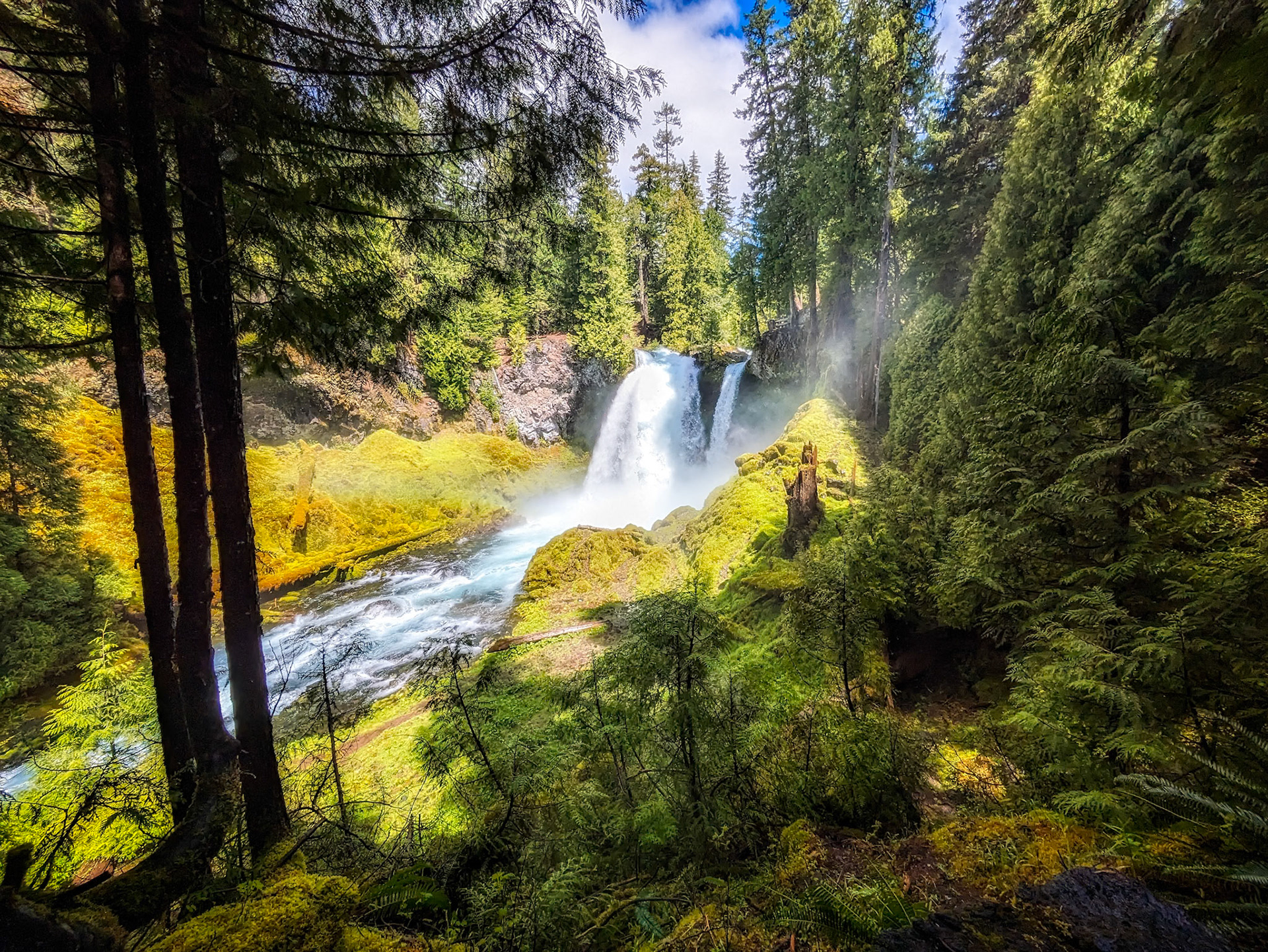 Sahalie Falls