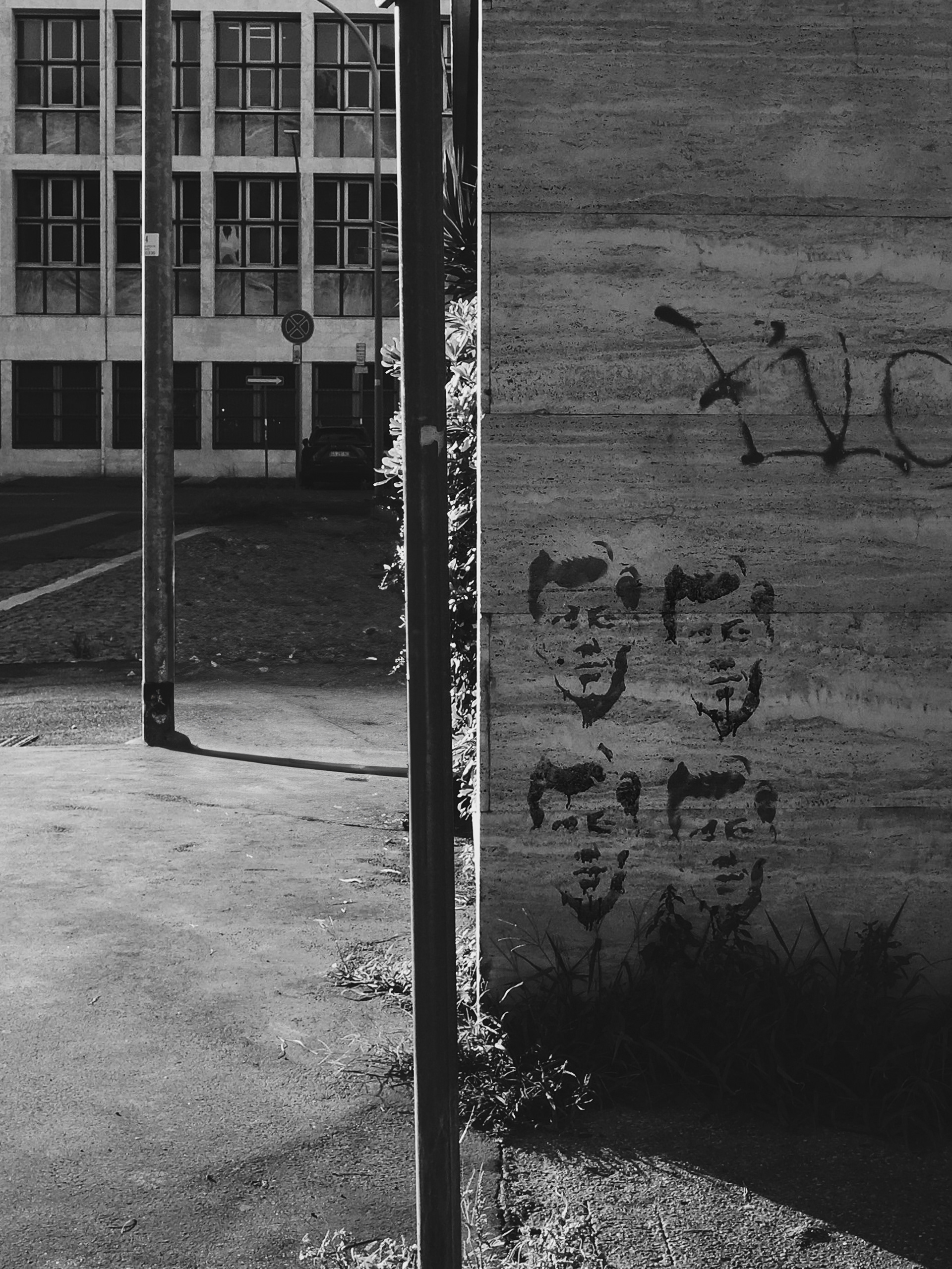 Pezzi di città B/N 15 Lug 2025